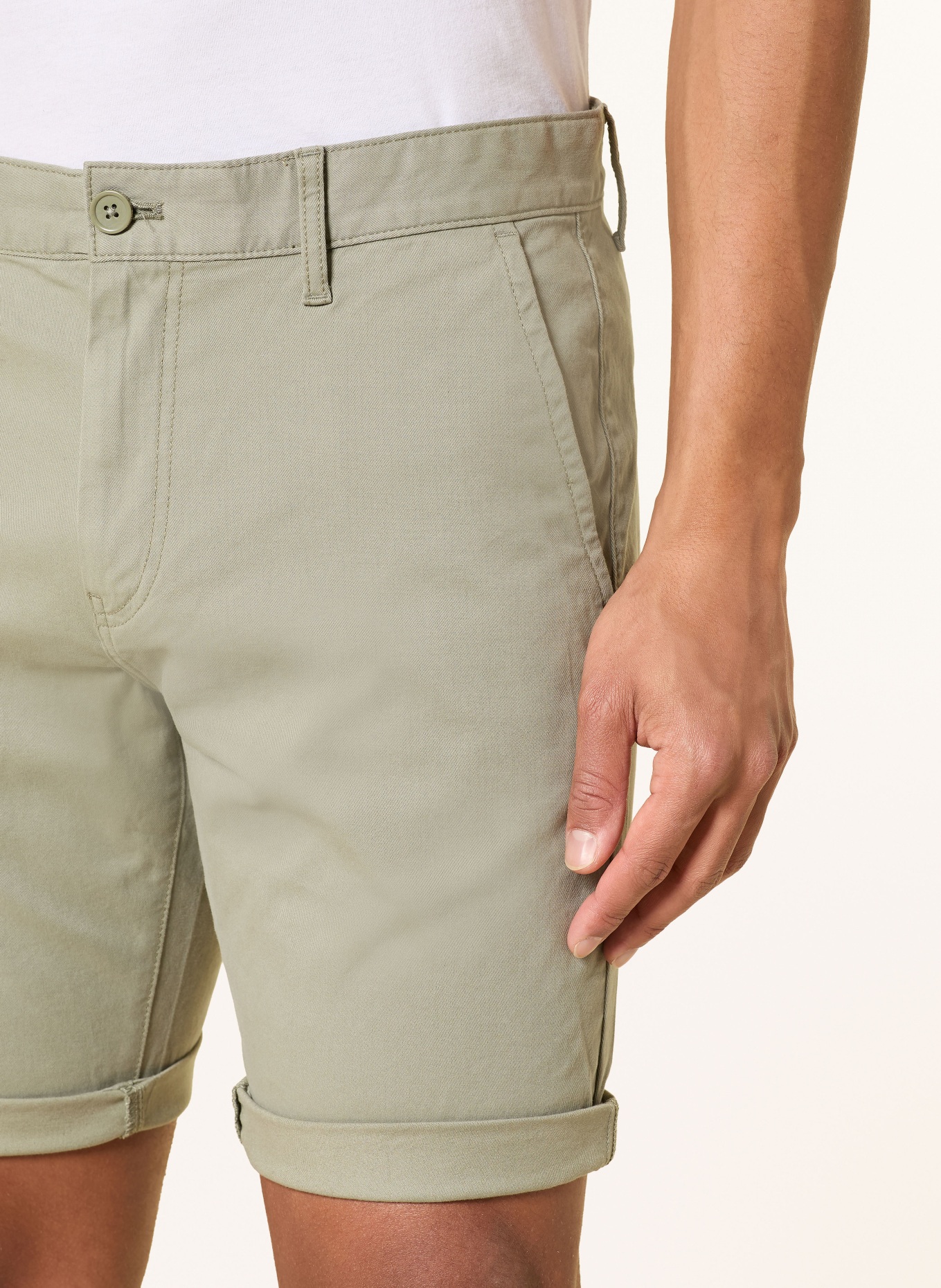 TOMMY JEANS short: OLIVE