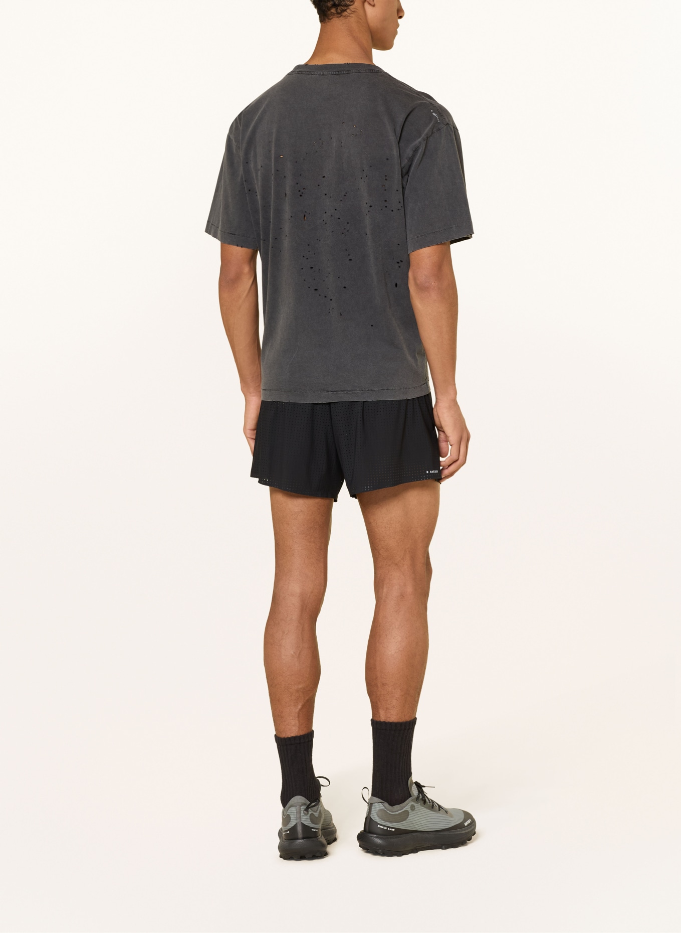 SATISFY Hardloopshirt MOTHTECH: ZWART