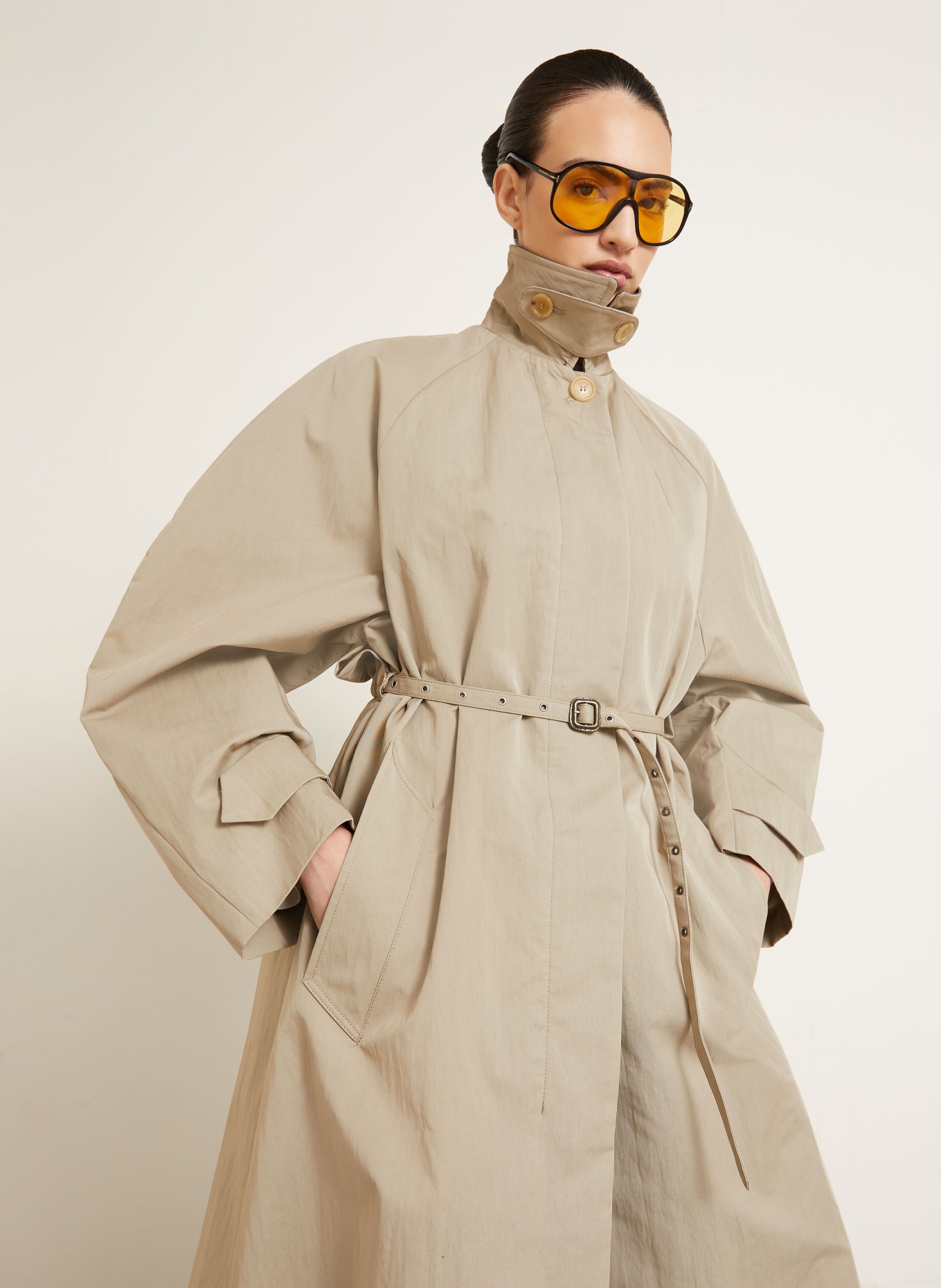 Acne Studios trenchcoat: GRIJS / KAKI