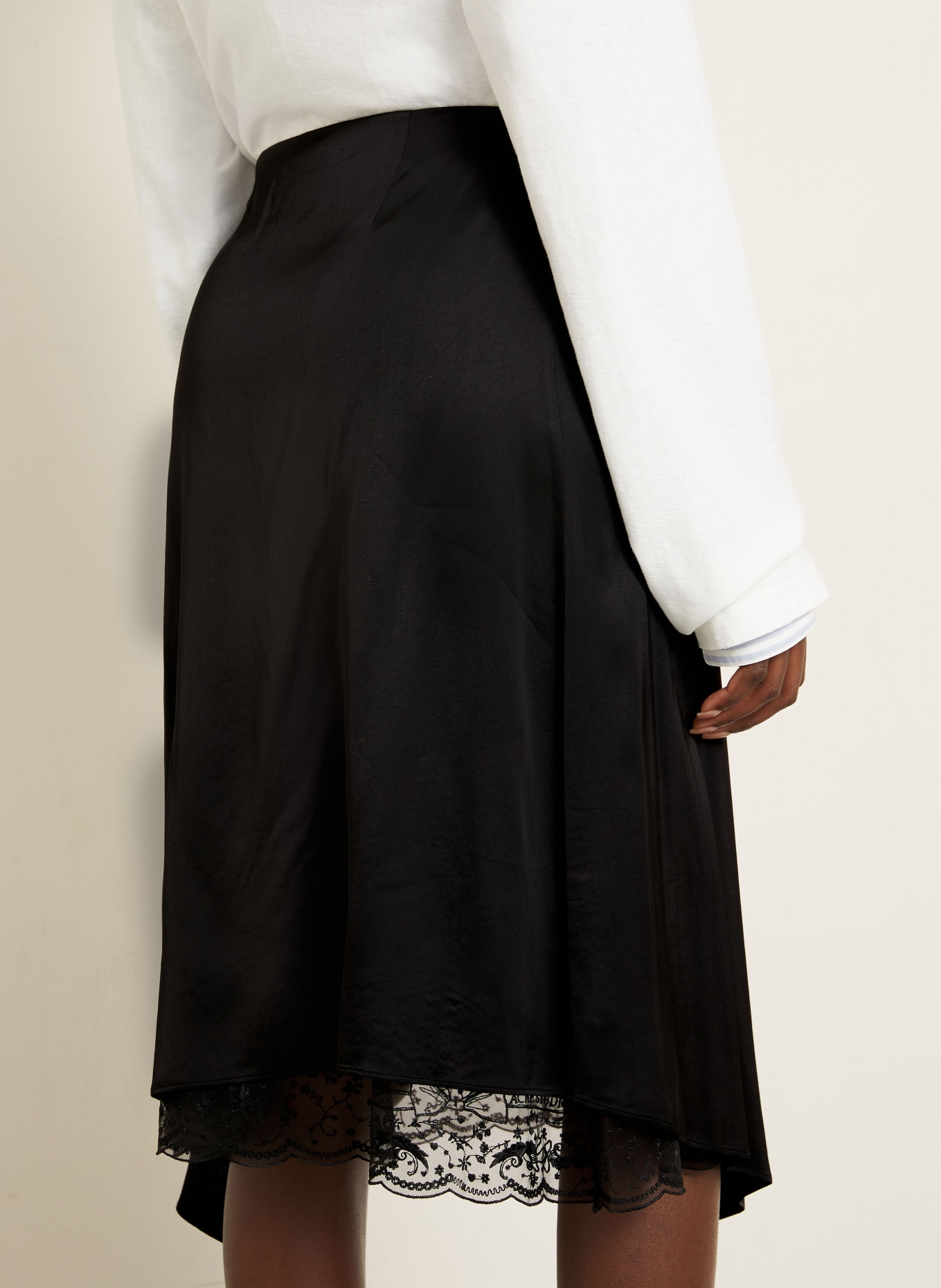 Acne Studios Satijnen rok met kant: ZWART