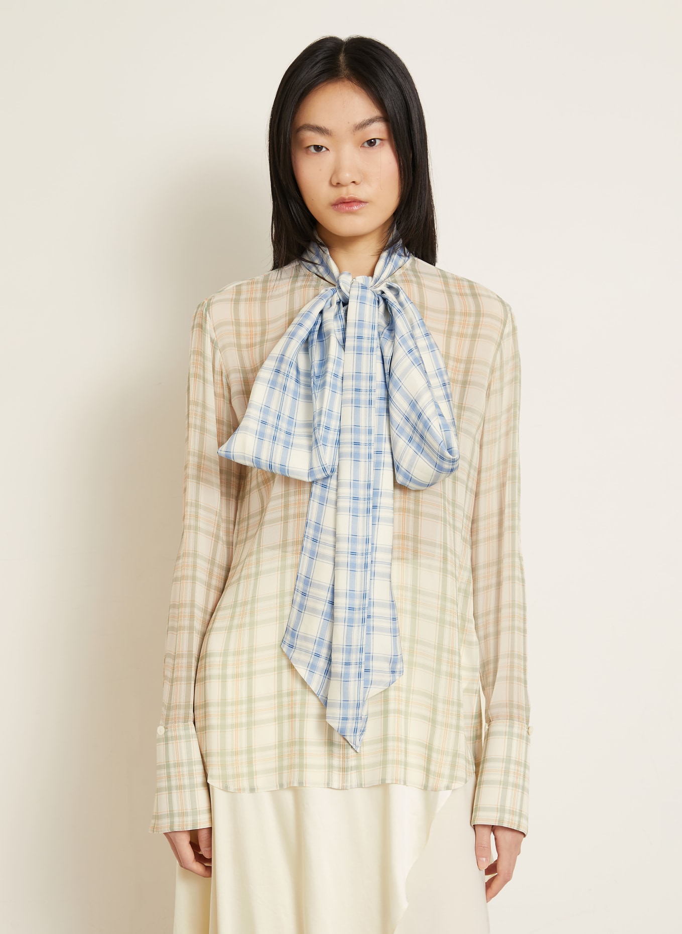 Acne Studios Schluppenbluse aus Seide: CREME / OLIV / BLAU