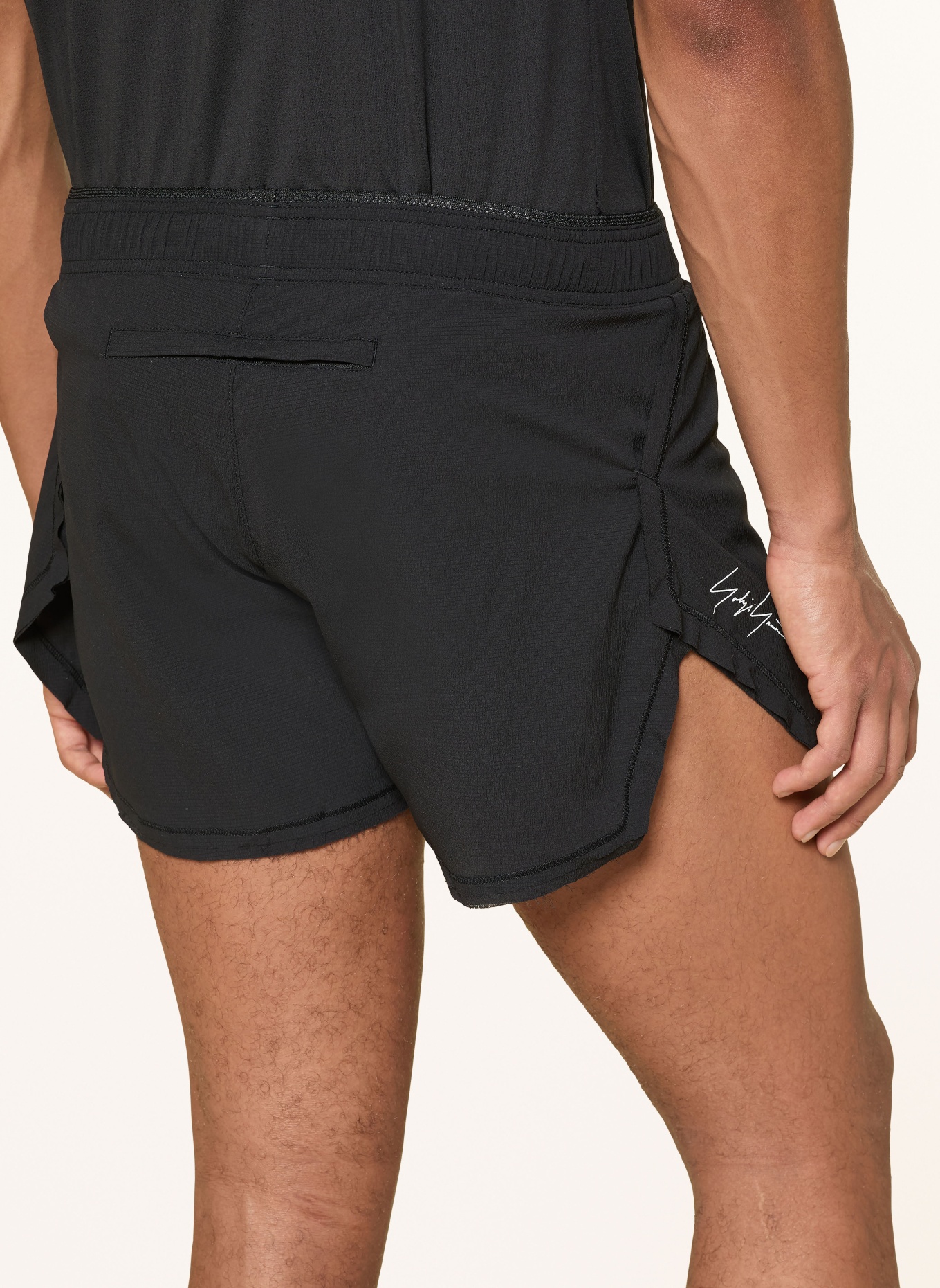 Y-3 2v1 běžecké šortky Y-3 RUNNING: ČERNÁ / BÍLÁ