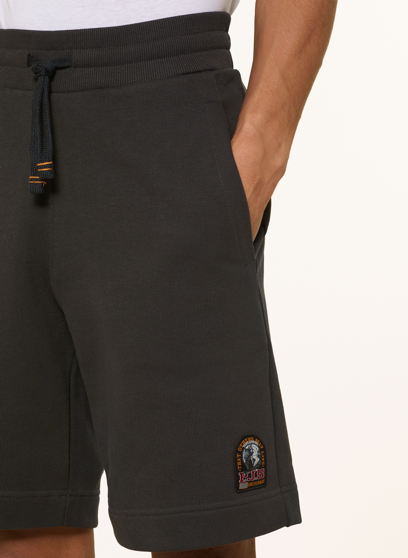 PARAJUMPERS Sweatshorts SILAS: SCHWARZ