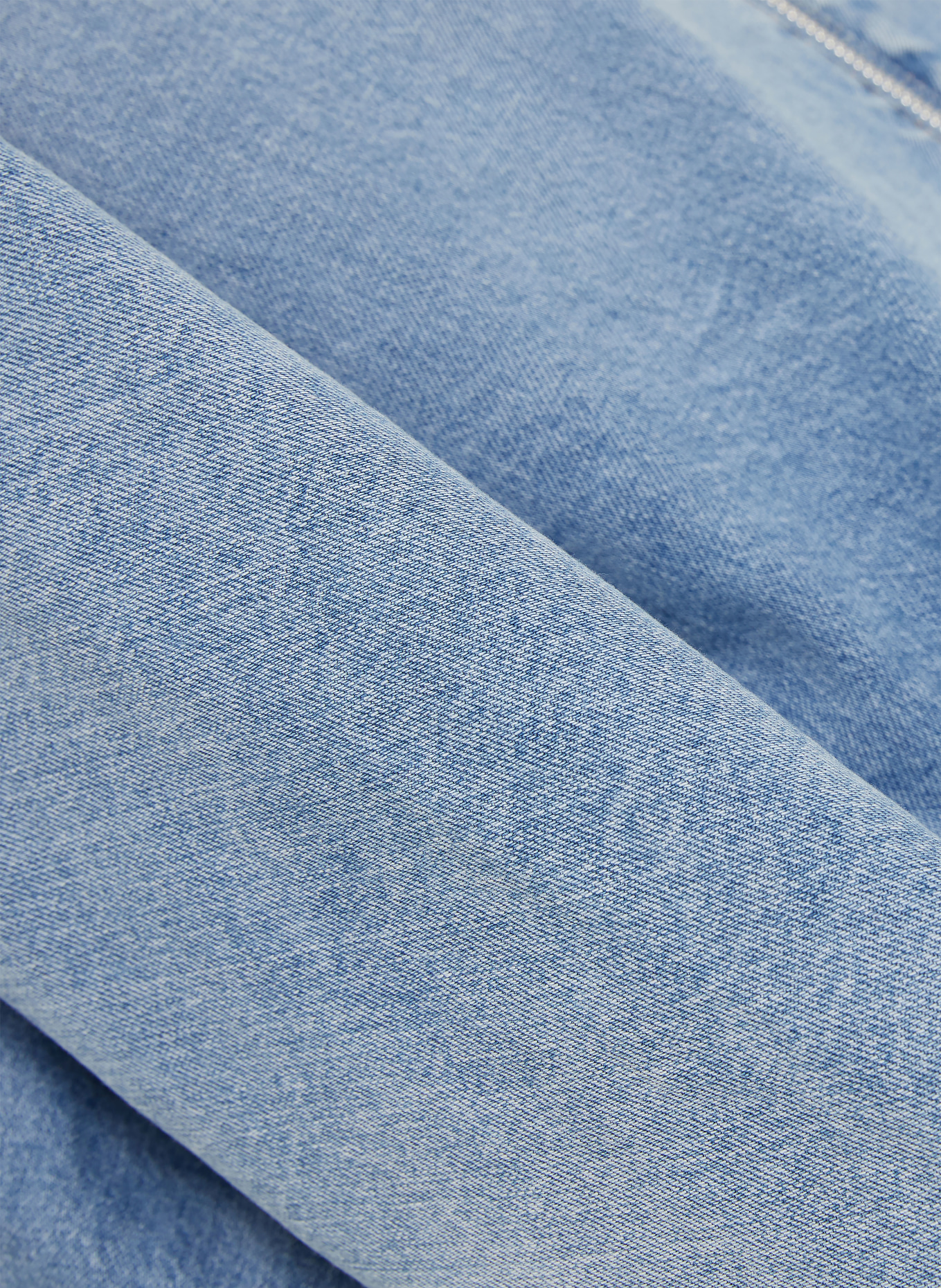 ALAÏA denim jacket: A21 CLOUDY BLUE