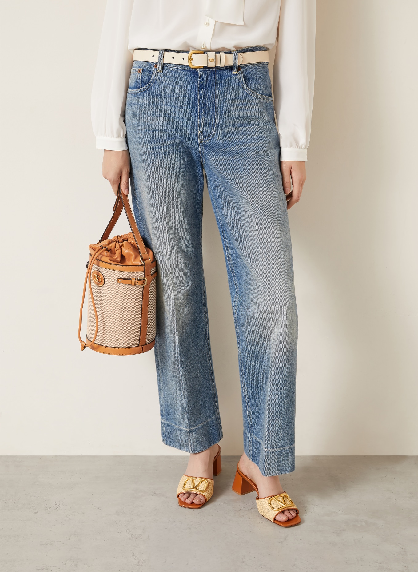 VALENTINO GARAVANI Tas met rits ANTIBES: CAMEL / GOUD / BEIGE