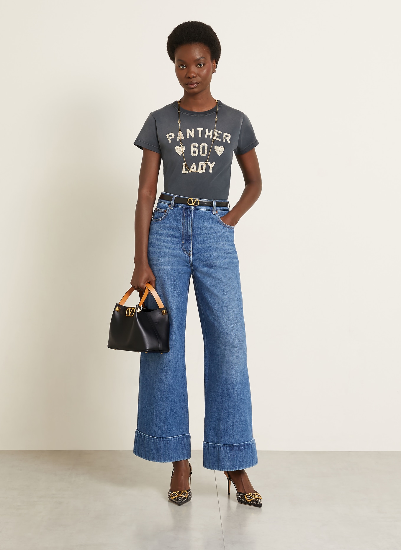 VALENTINO GARAVANI Handtas VLOGO SIGNATURE SMALL met studs: ZWART / GOUD / COGNAC