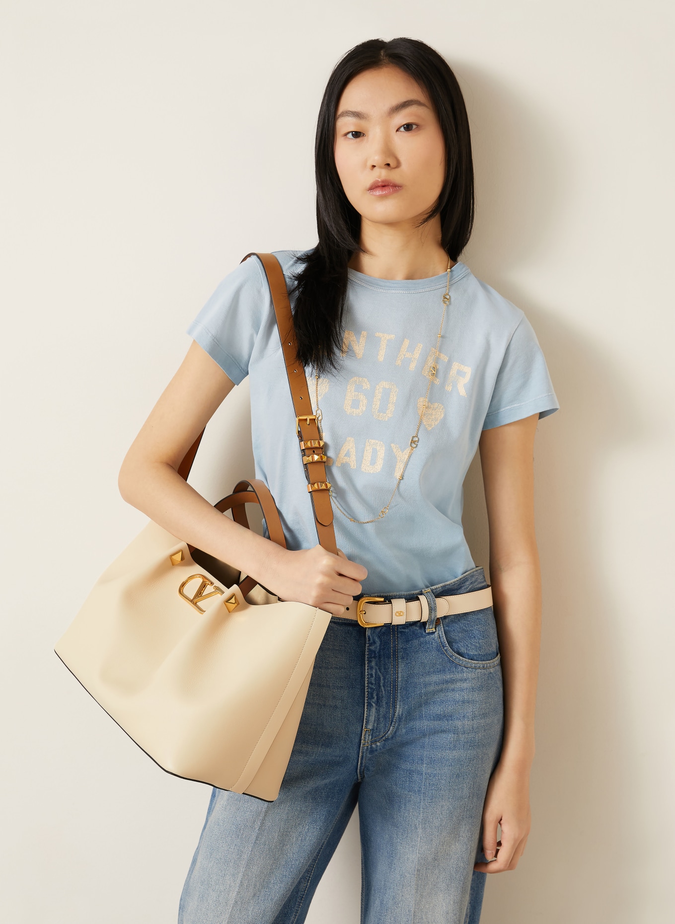 VALENTINO GARAVANI Handtas VLOGO SIGNATURE MEDIUM met etui: CRÈME / GOUD / COGNAC