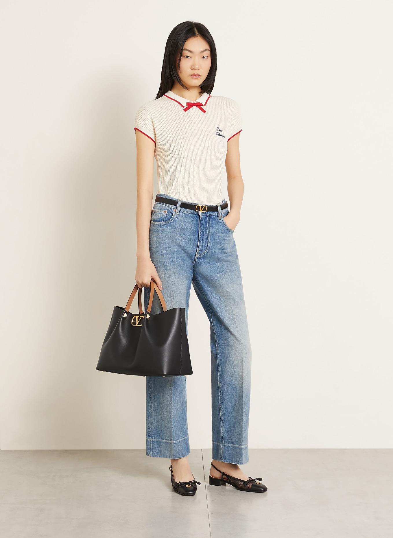 VALENTINO GARAVANI Handtas VLOGO SIGNATURE MEDIUM met etui: ZWART / GOUD / COGNAC