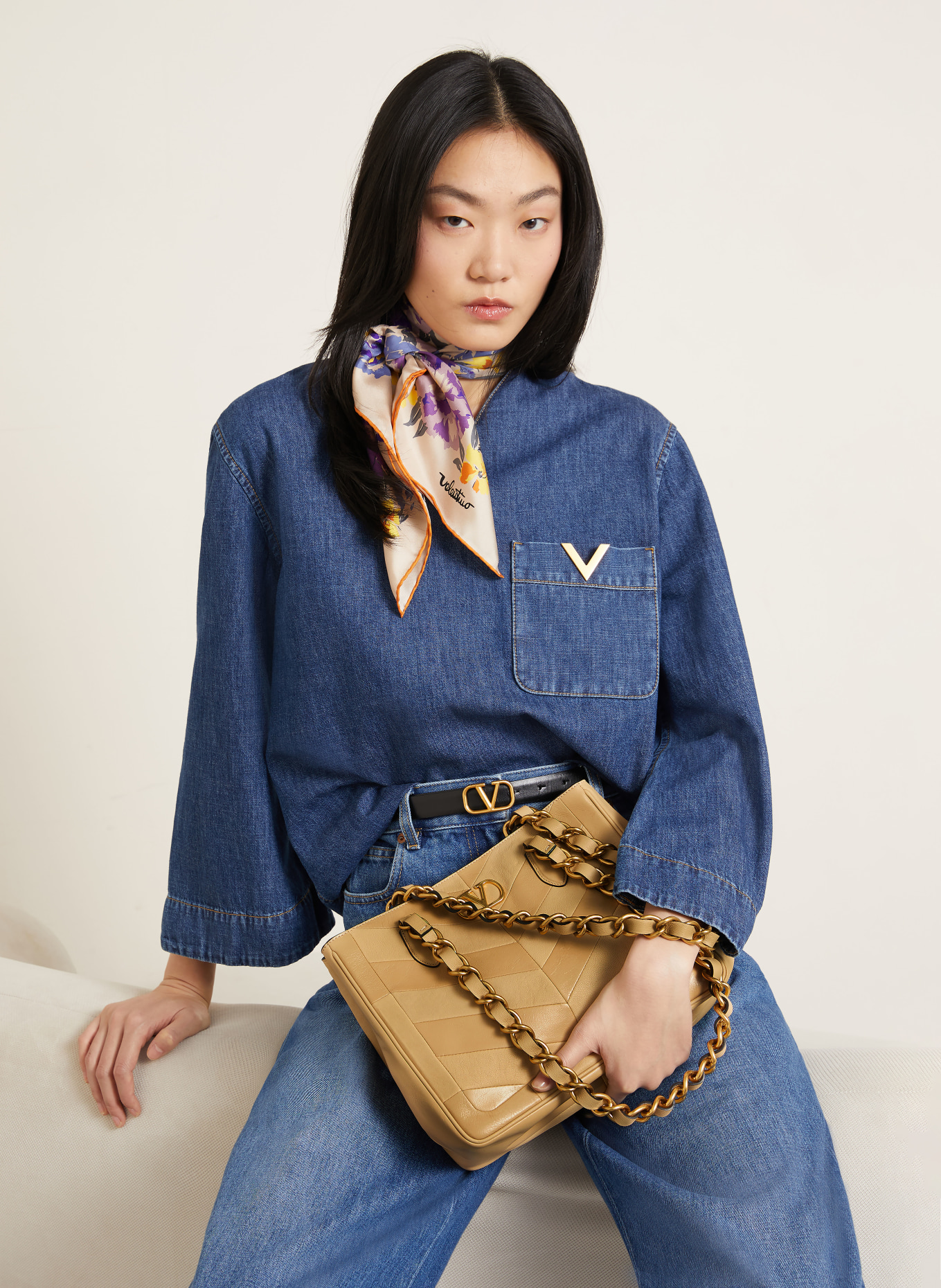 VALENTINO GARAVANI Schoudertas LASEINE SMALL: BEIGE / GOUD