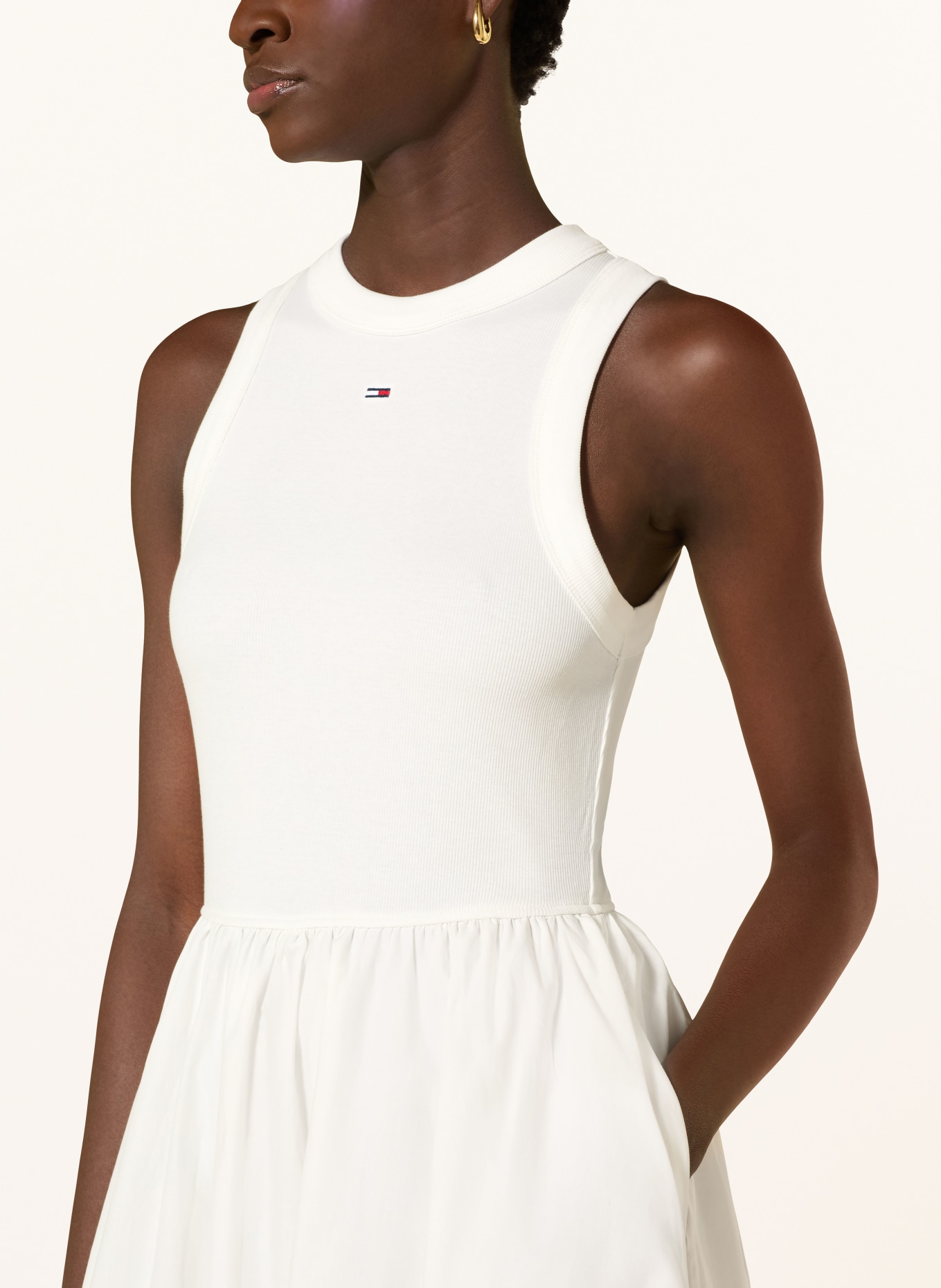 TOMMY JEANS Kleid im Materialmix: WEISS