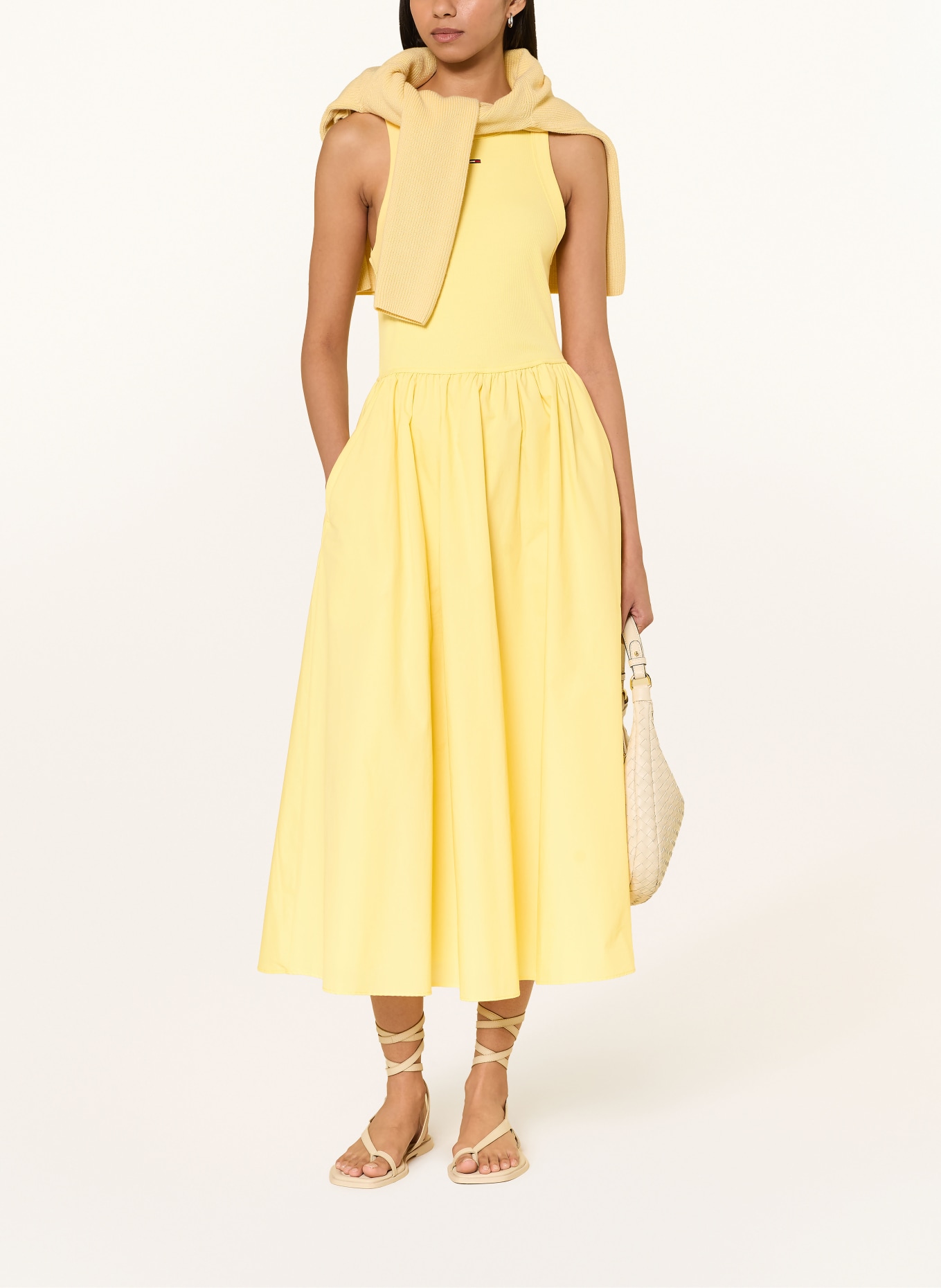 TOMMY JEANS Kleid im Materialmix: GELB
