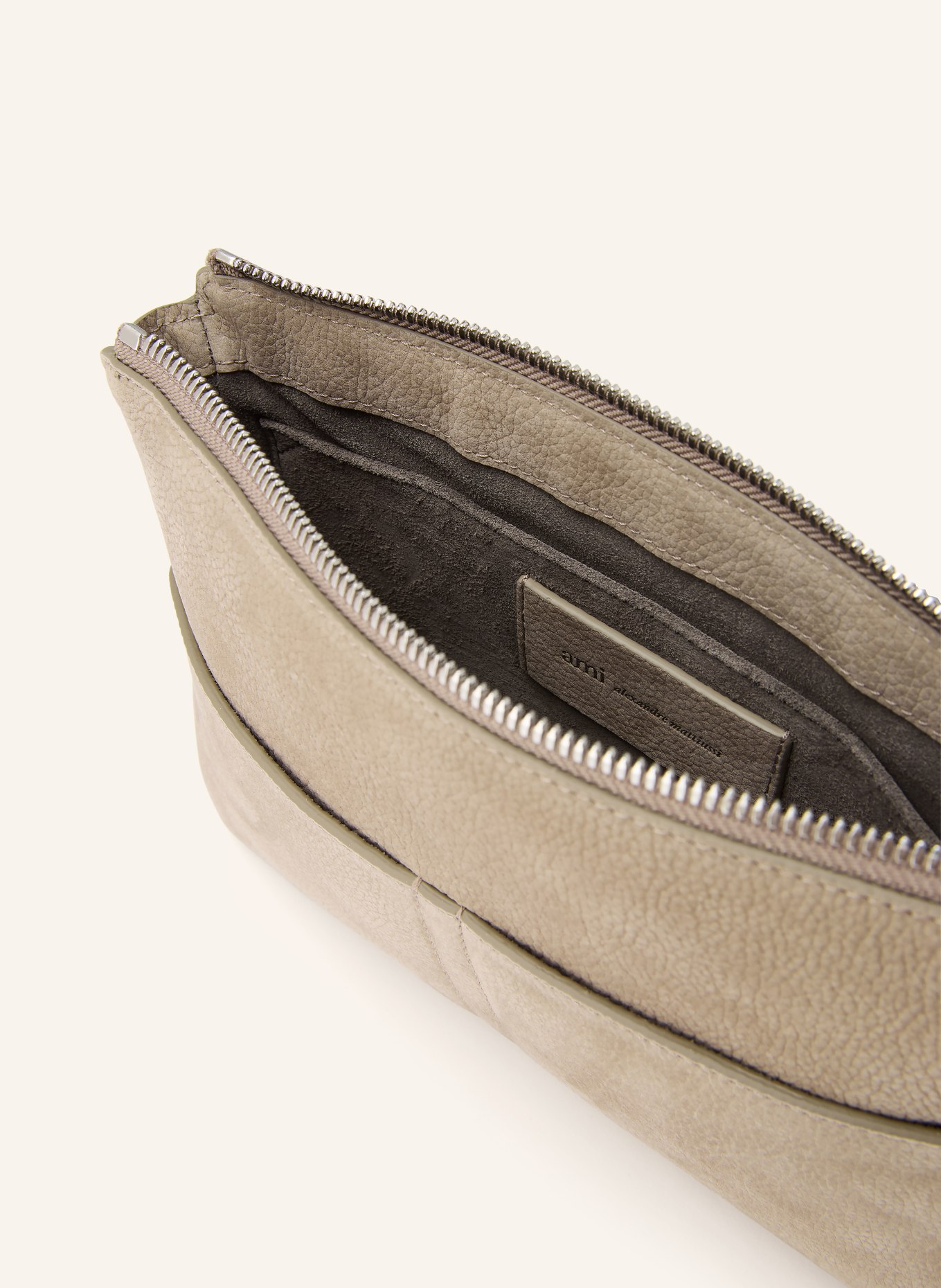 AMI PARIS schoudertas: TAUPE / ZILVER