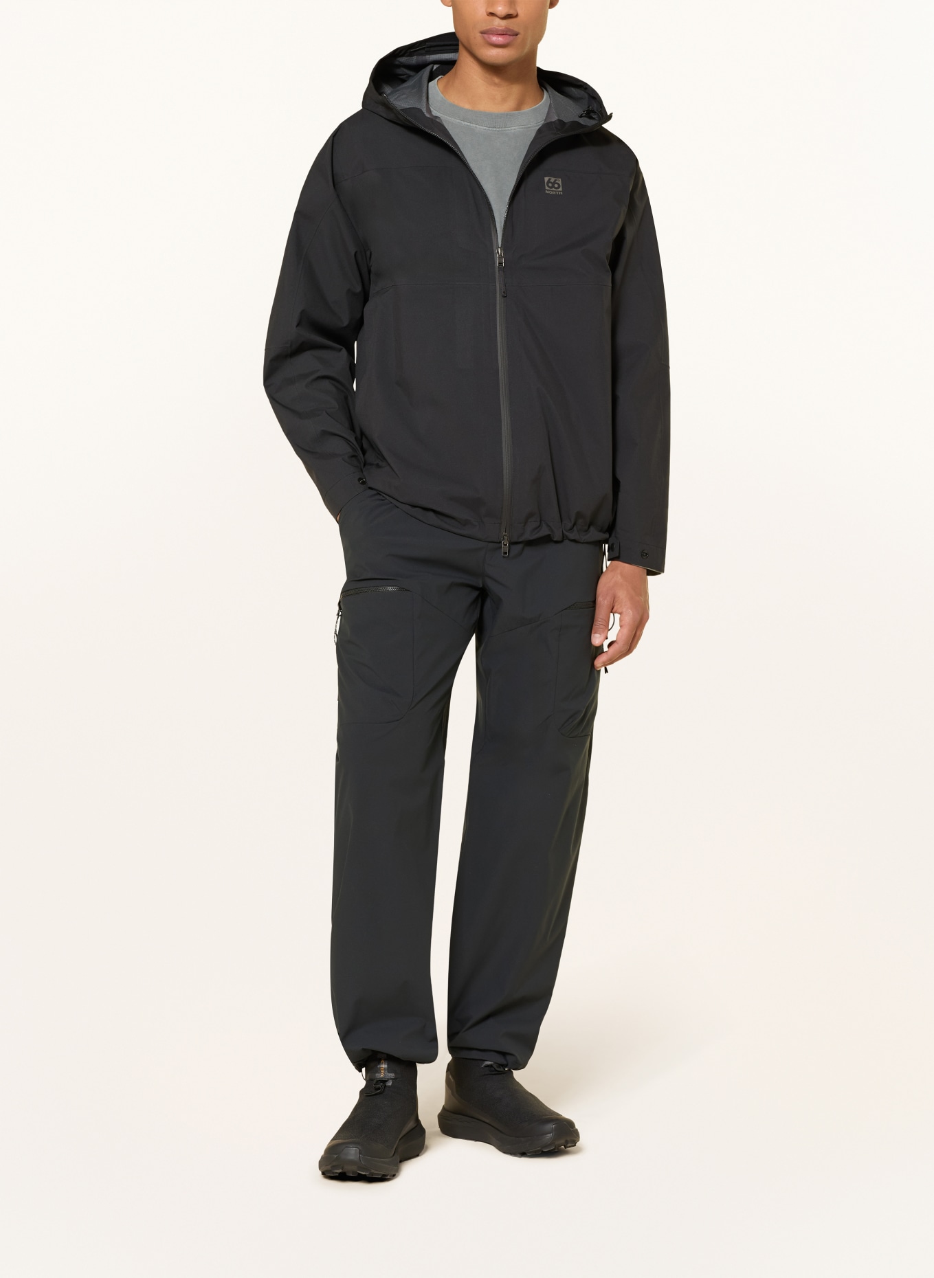 66°NORTH Regenjas ADALVIK: ZWART