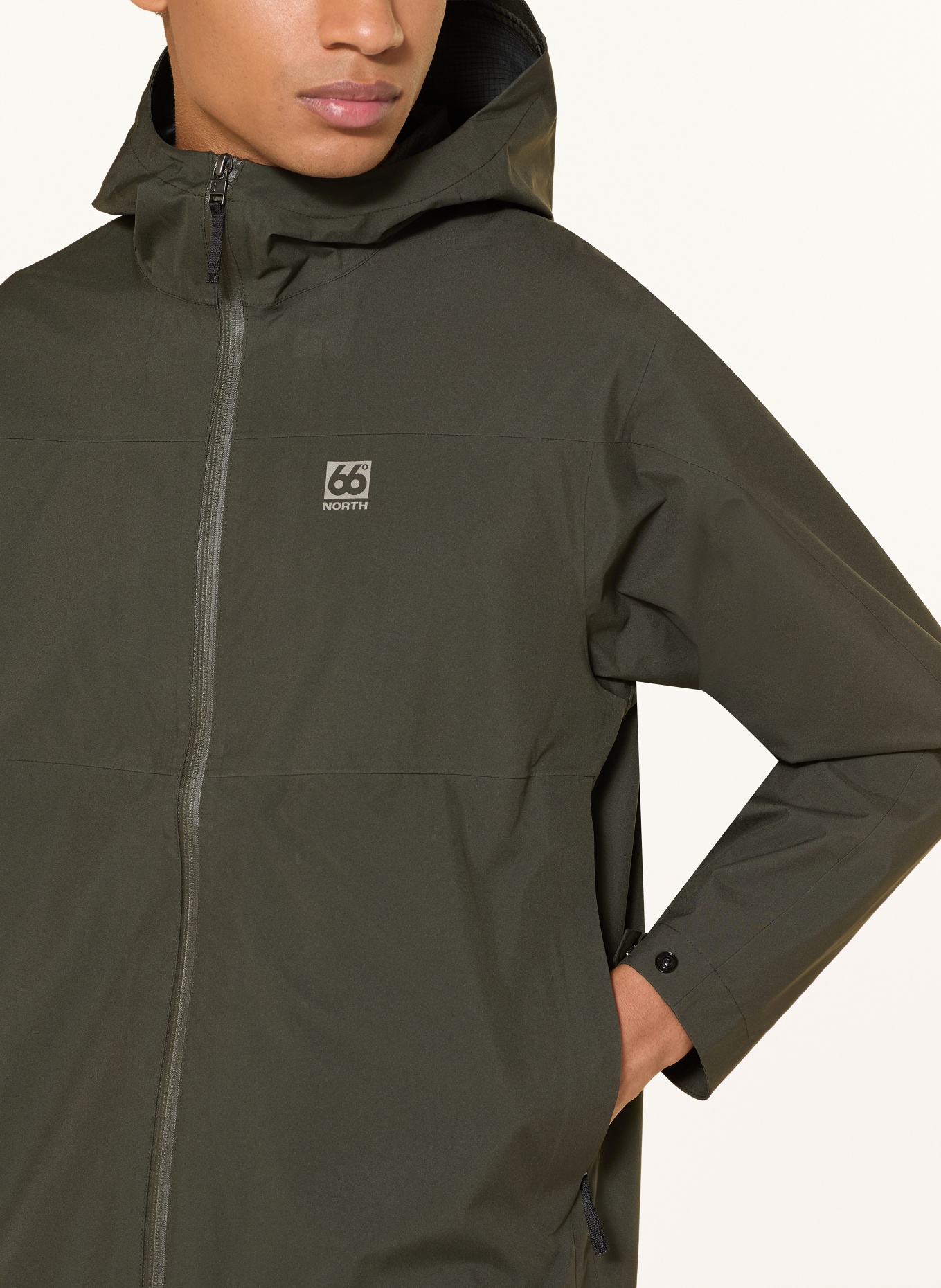 66°NORTH Regenjas ADALVIK: DONKERGROEN