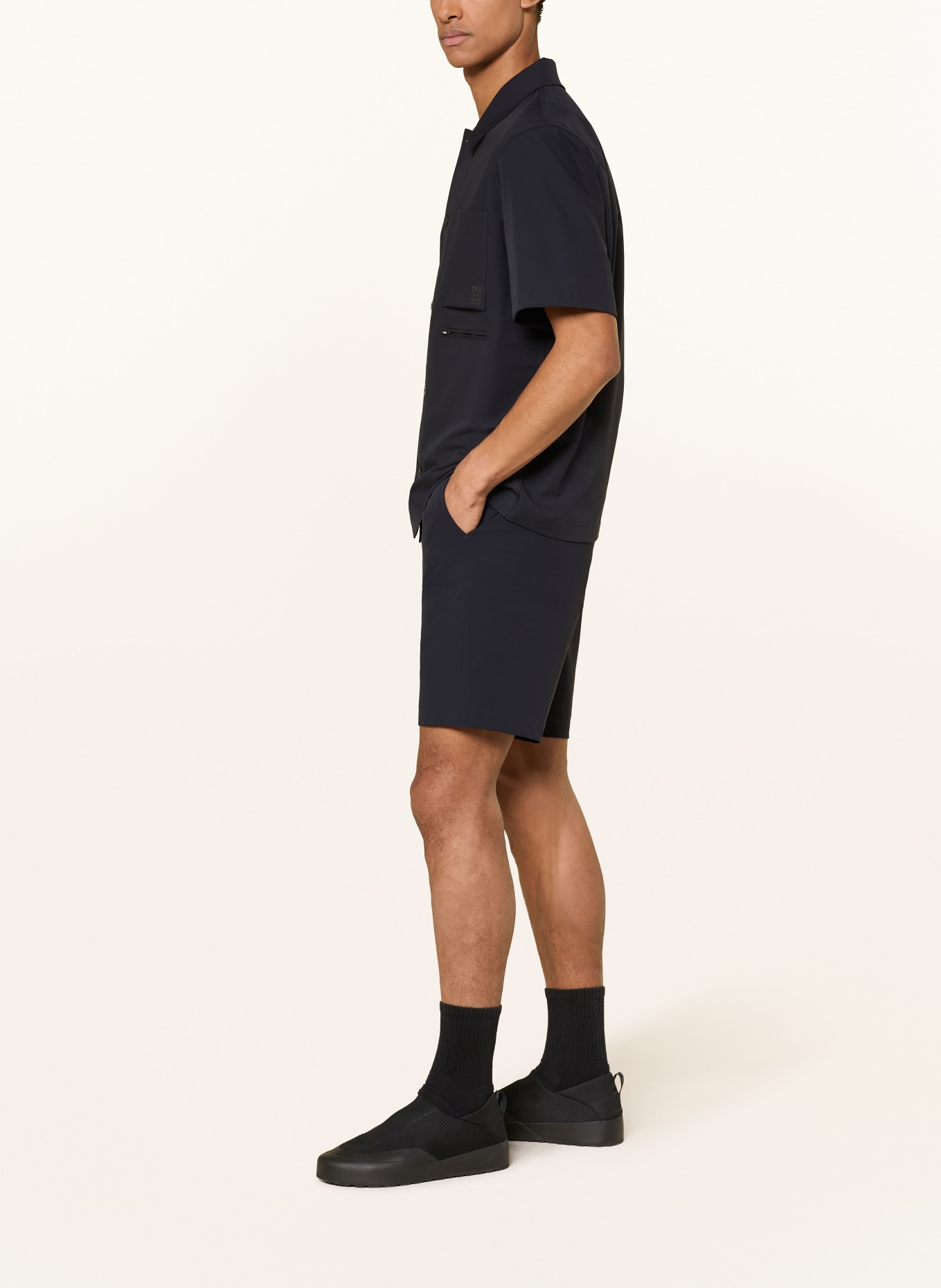 66°NORTH Trekkingshort NES: ZWART