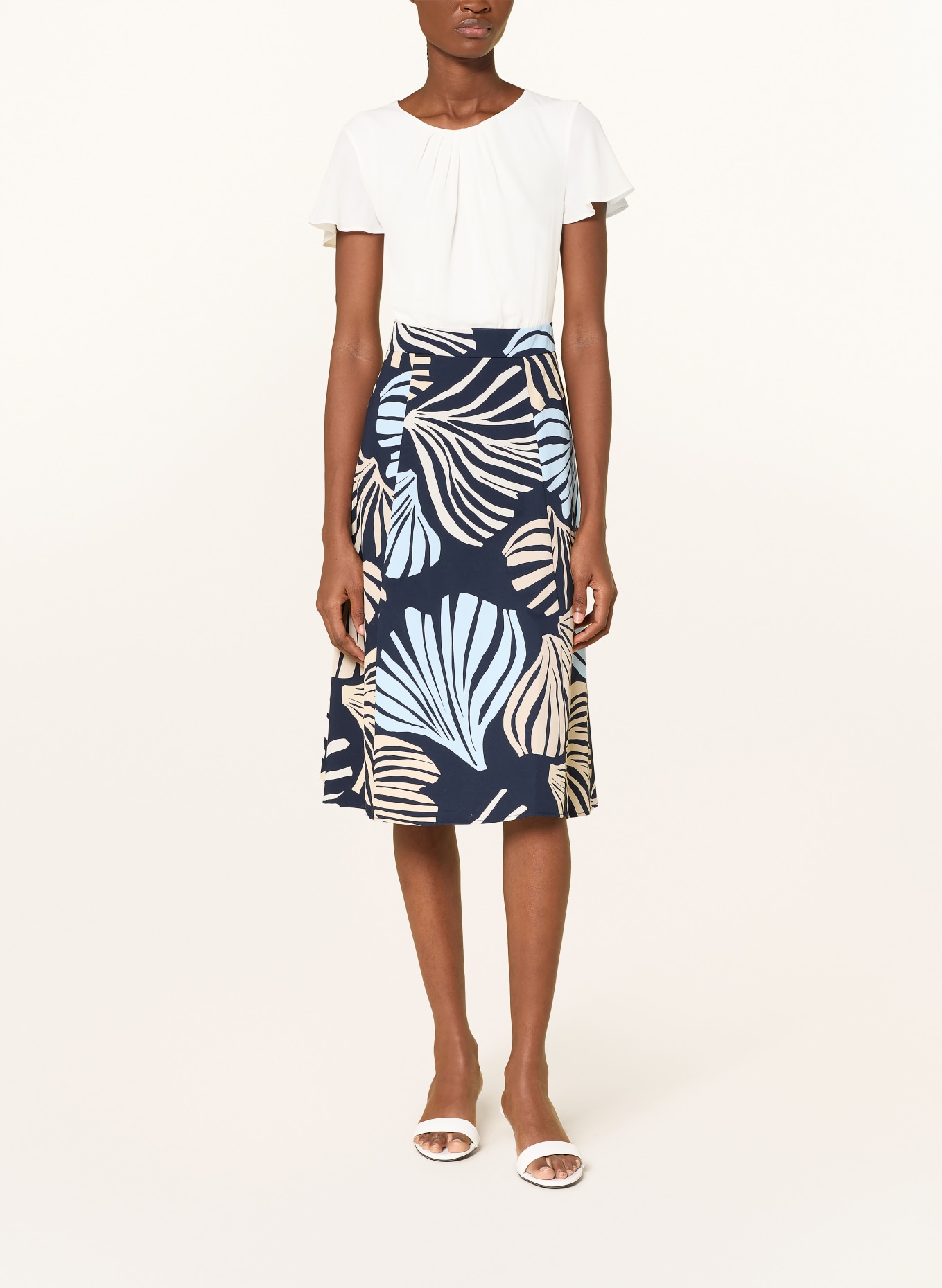 s.Oliver BLACK LABEL robe: BLANC / BLEU CLAIR / BLEU FONCÉ