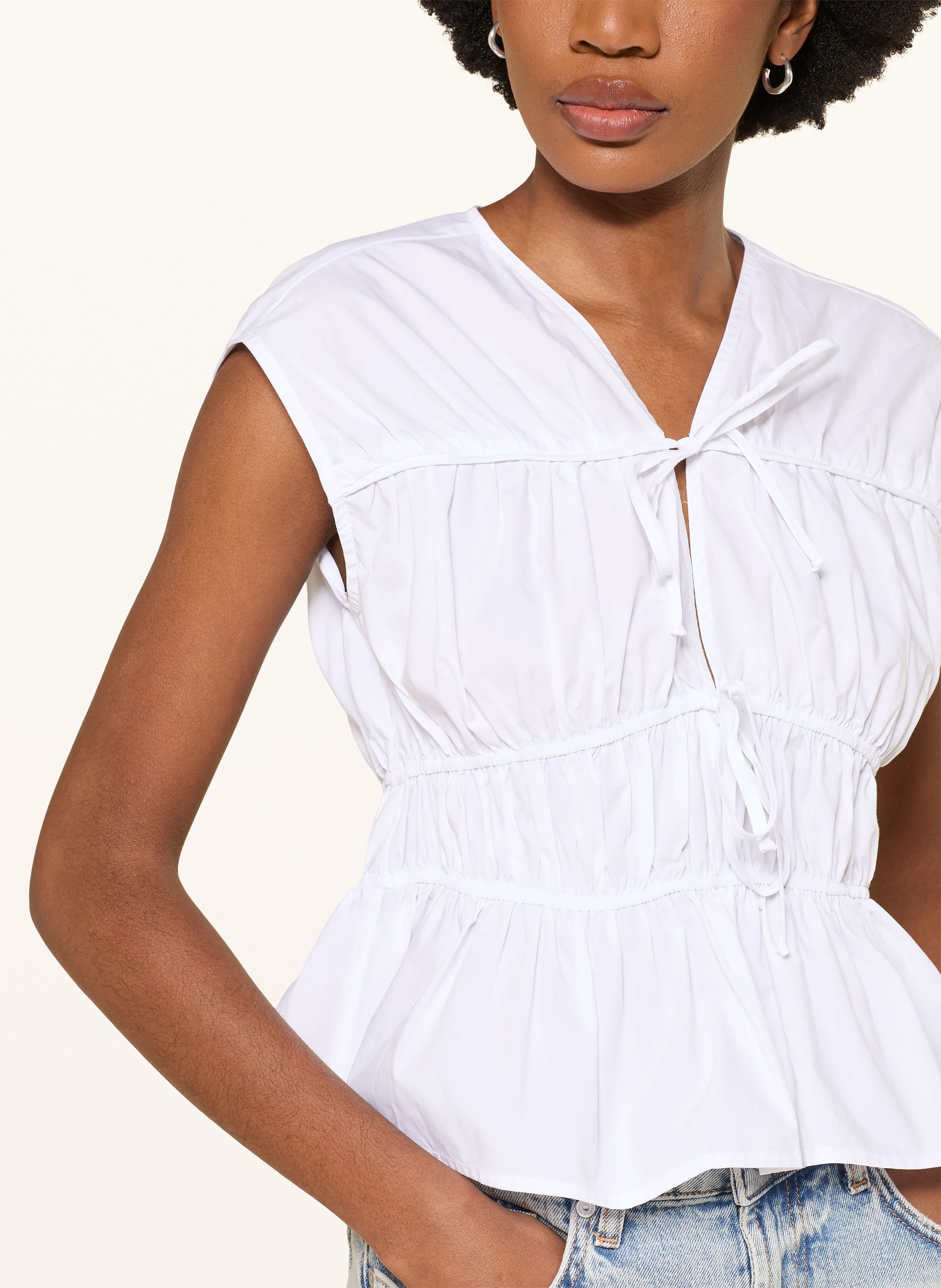 MRS & HUGS Blusentop: WEISS