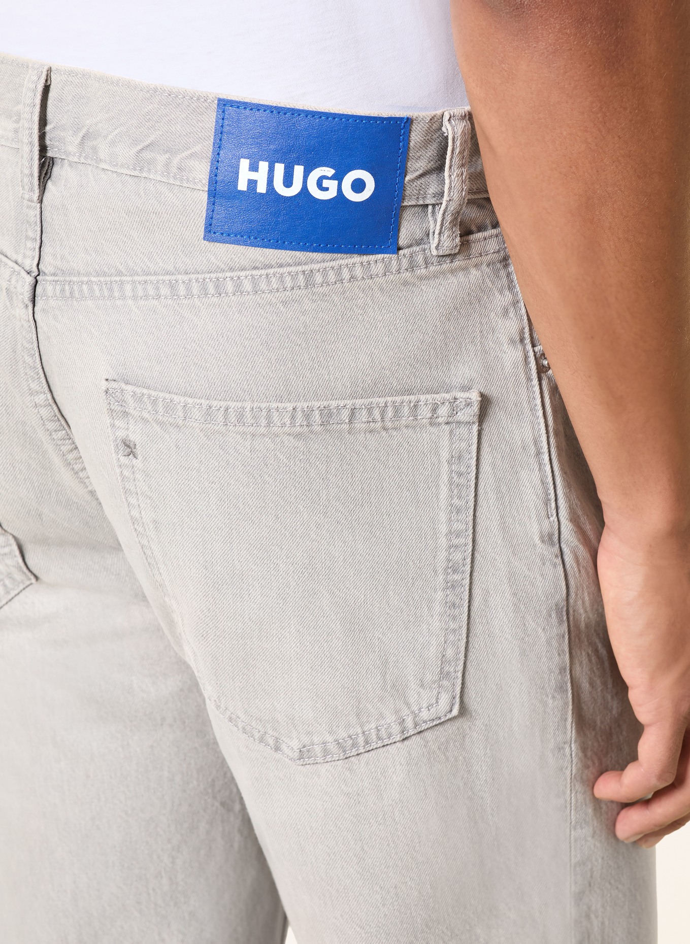 HUGO JONAH Straight Fit Jeans: 035 MEDIUM GREY