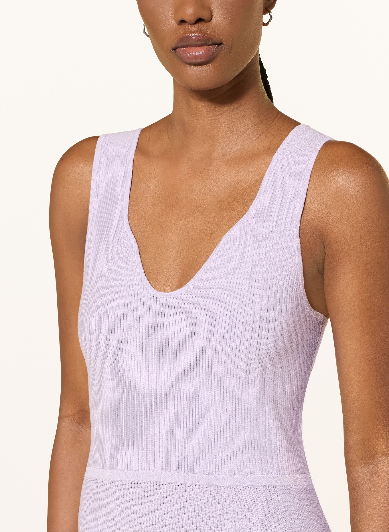 BOSS Sukienka z dzianiny FLOE z plisami: JASNOFIOLETOWY