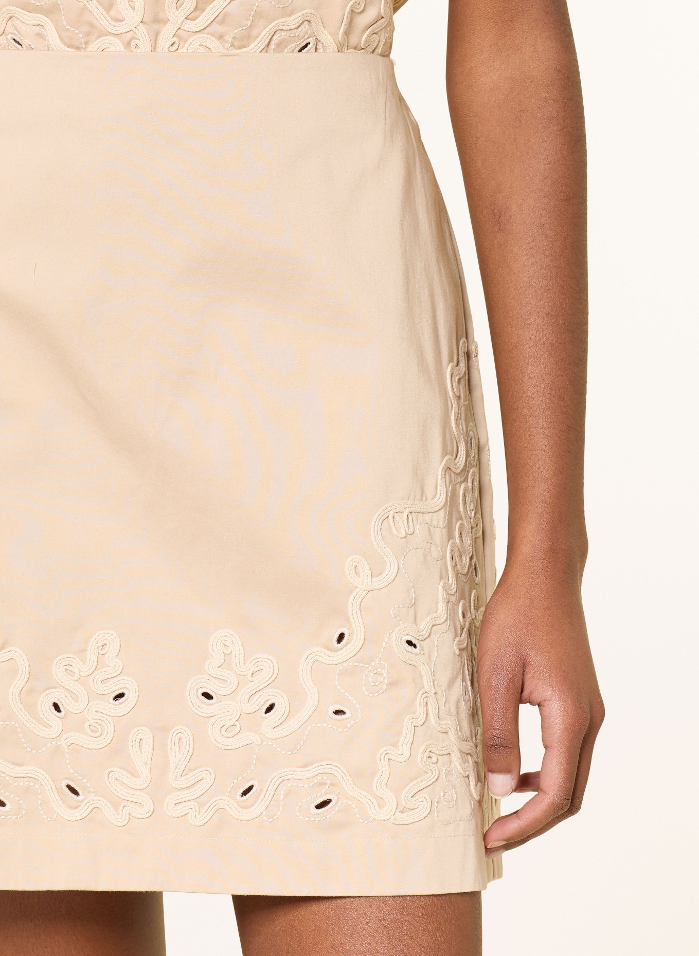 BOSS Spódnica VALEMBROI z koronką: BEŻOWY