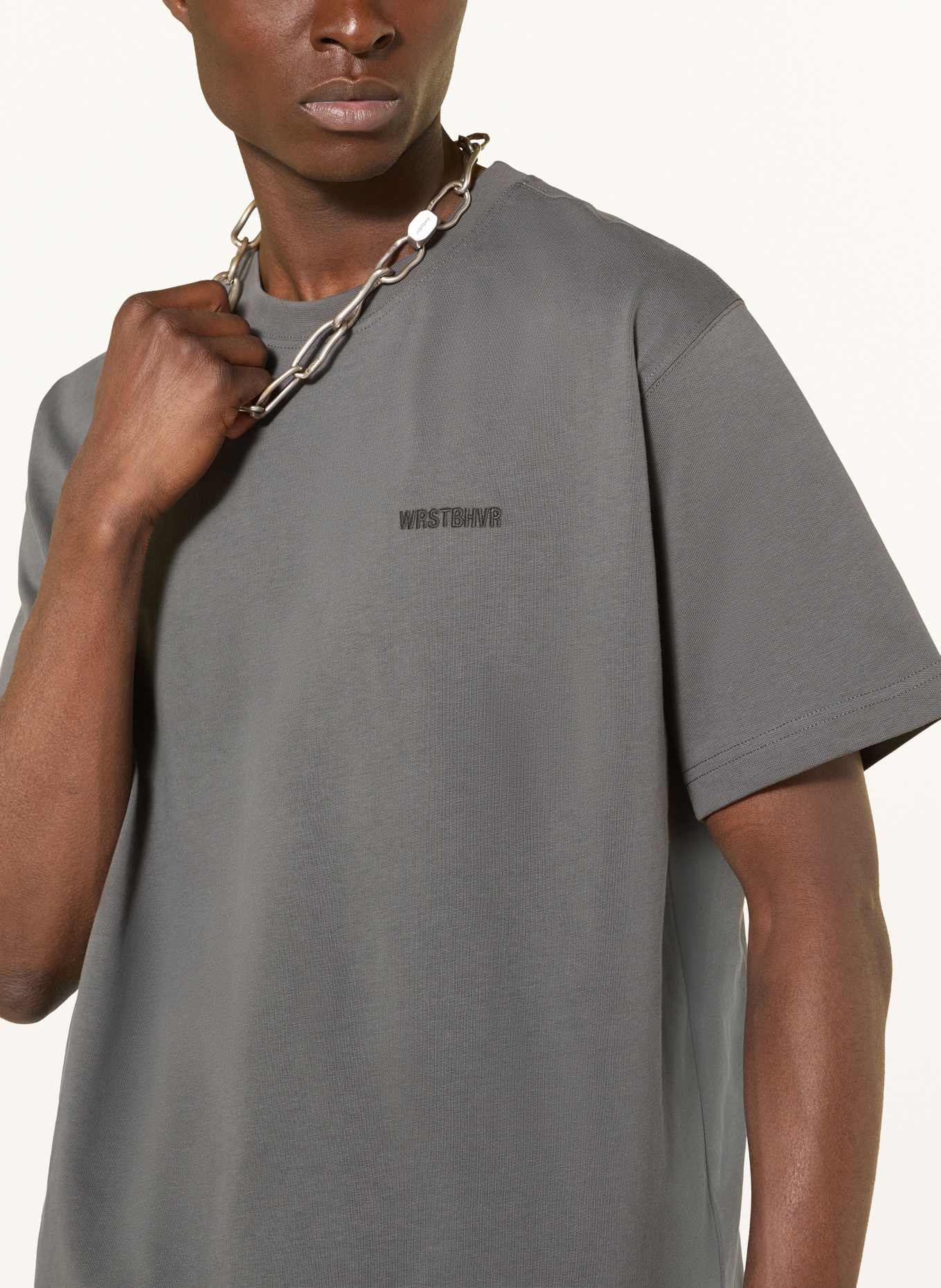 WRSTBHVR T-Shirt CASSIAN: GRAU