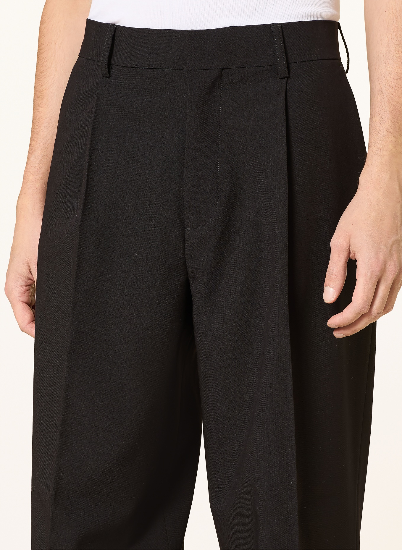 WRSTBHVR Chino JANOSH: ZWART