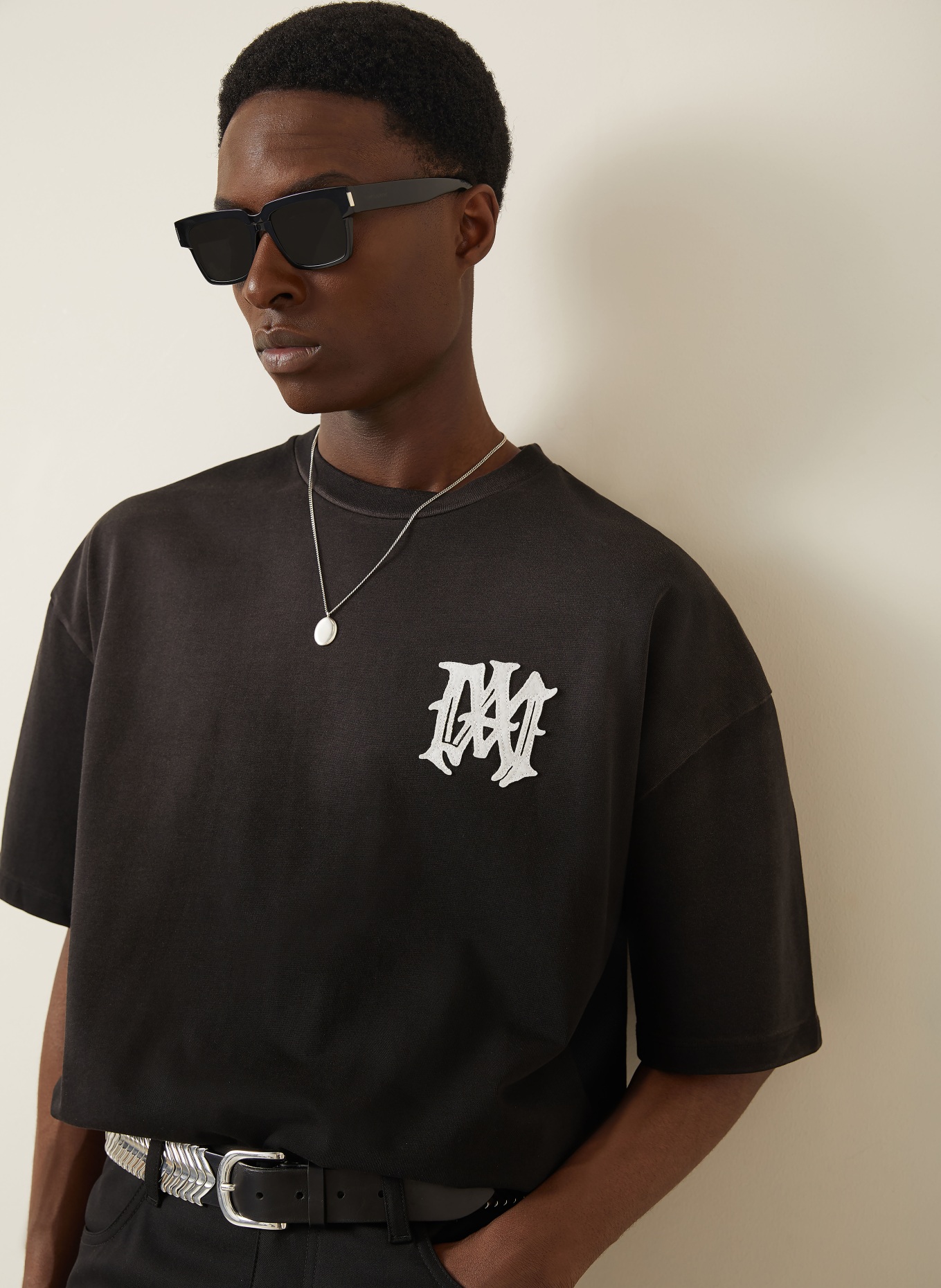 AMIRI T-shirt: ZWART / WIT