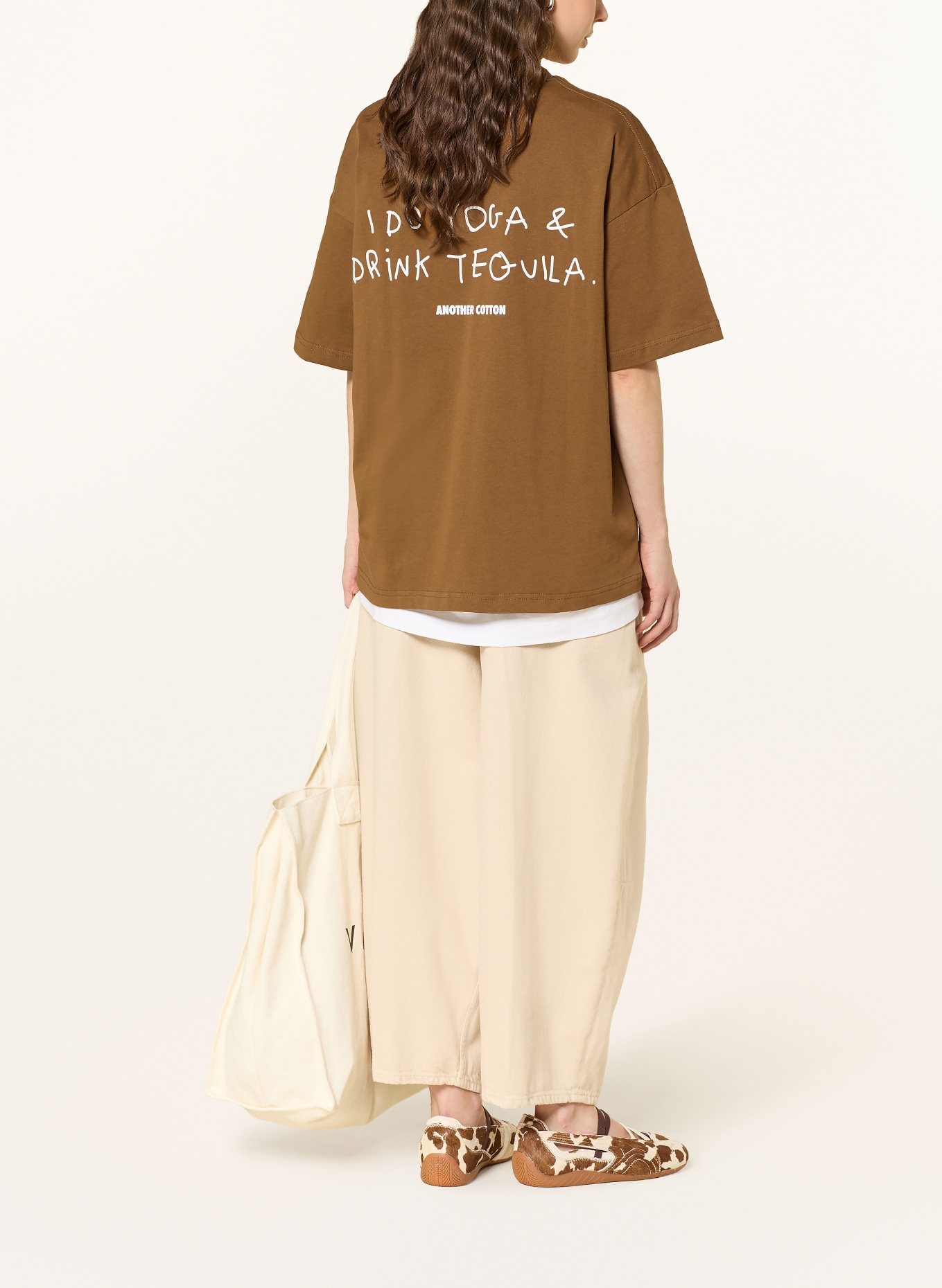 another COTTON LAB T-Shirt: BRAUN