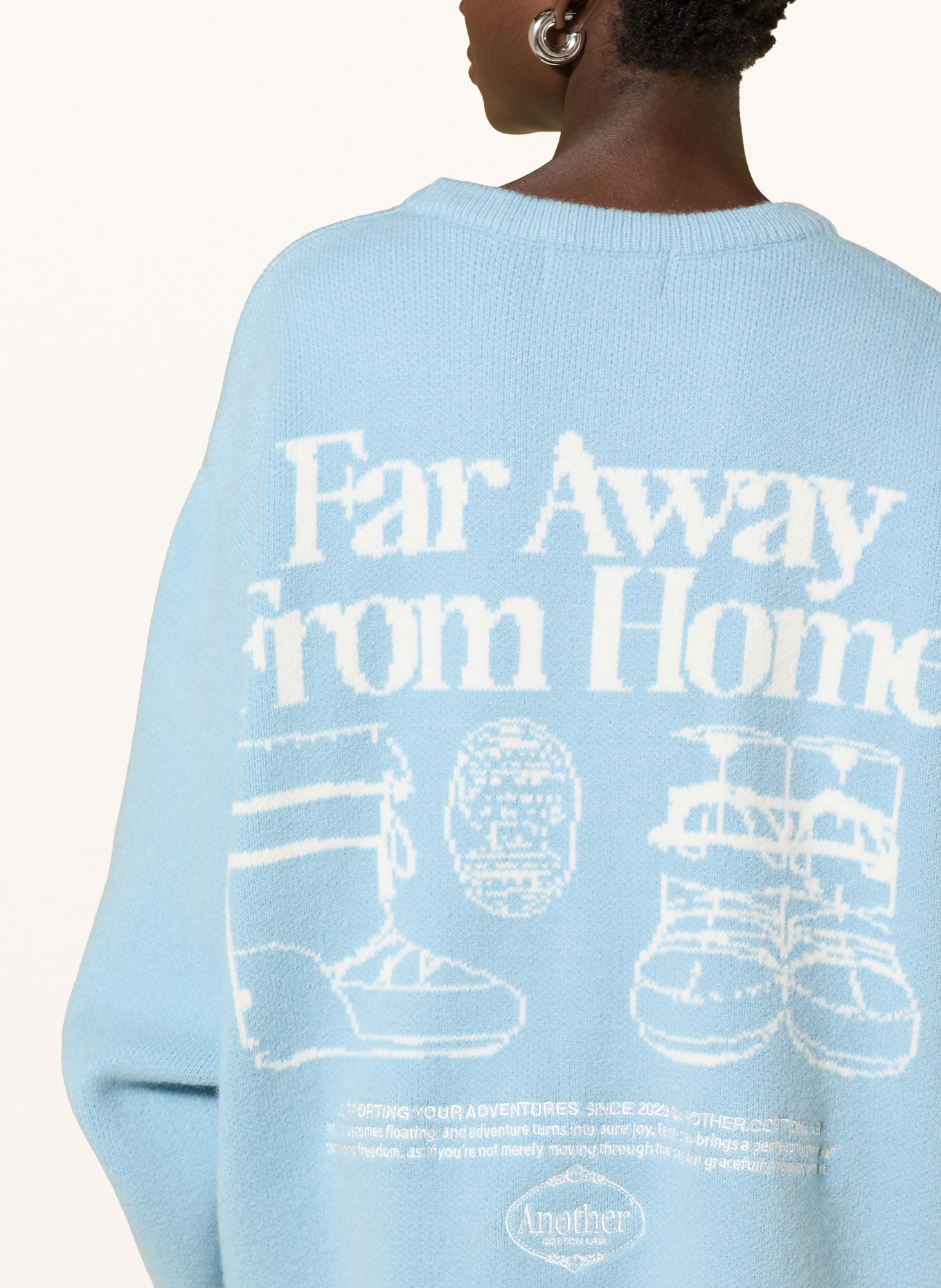 another COTTON LAB Oversized-Pullover FAR AWAY FROM HOME: HELLBLAU / WEISS