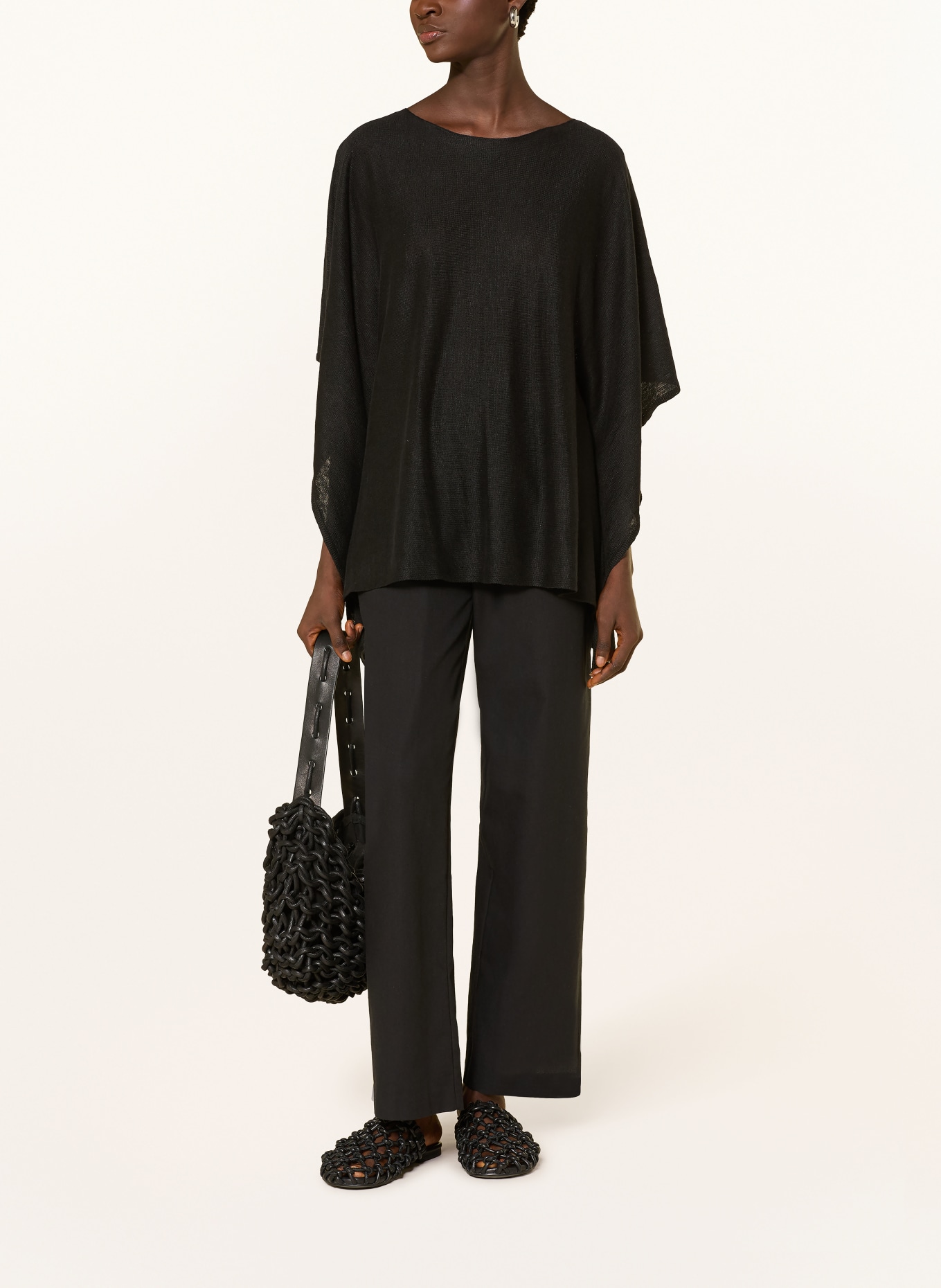 darling harbour poncho: BLACK