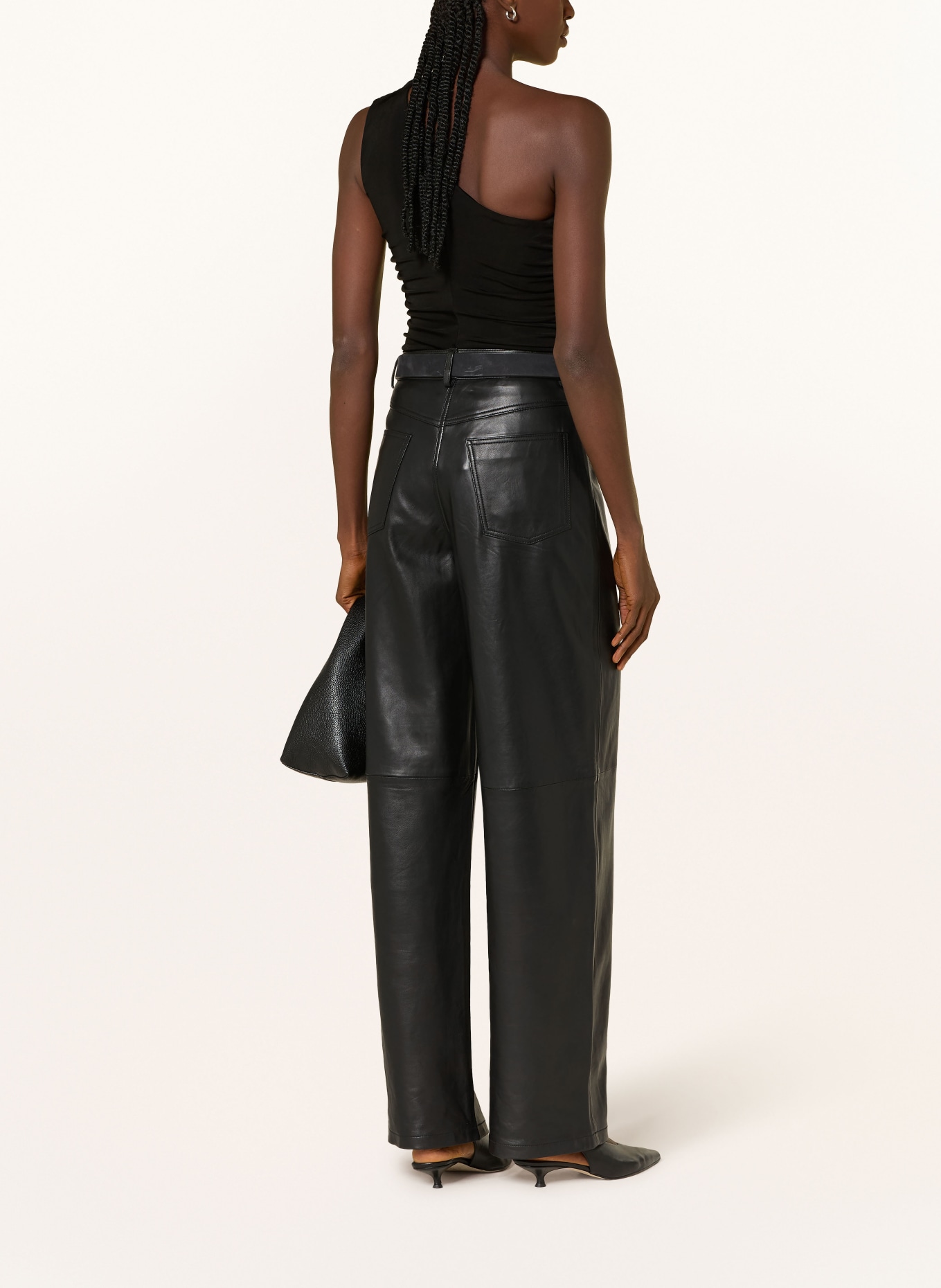 UNDRESS CODE Body à une bretelle FLAIR: NOIR