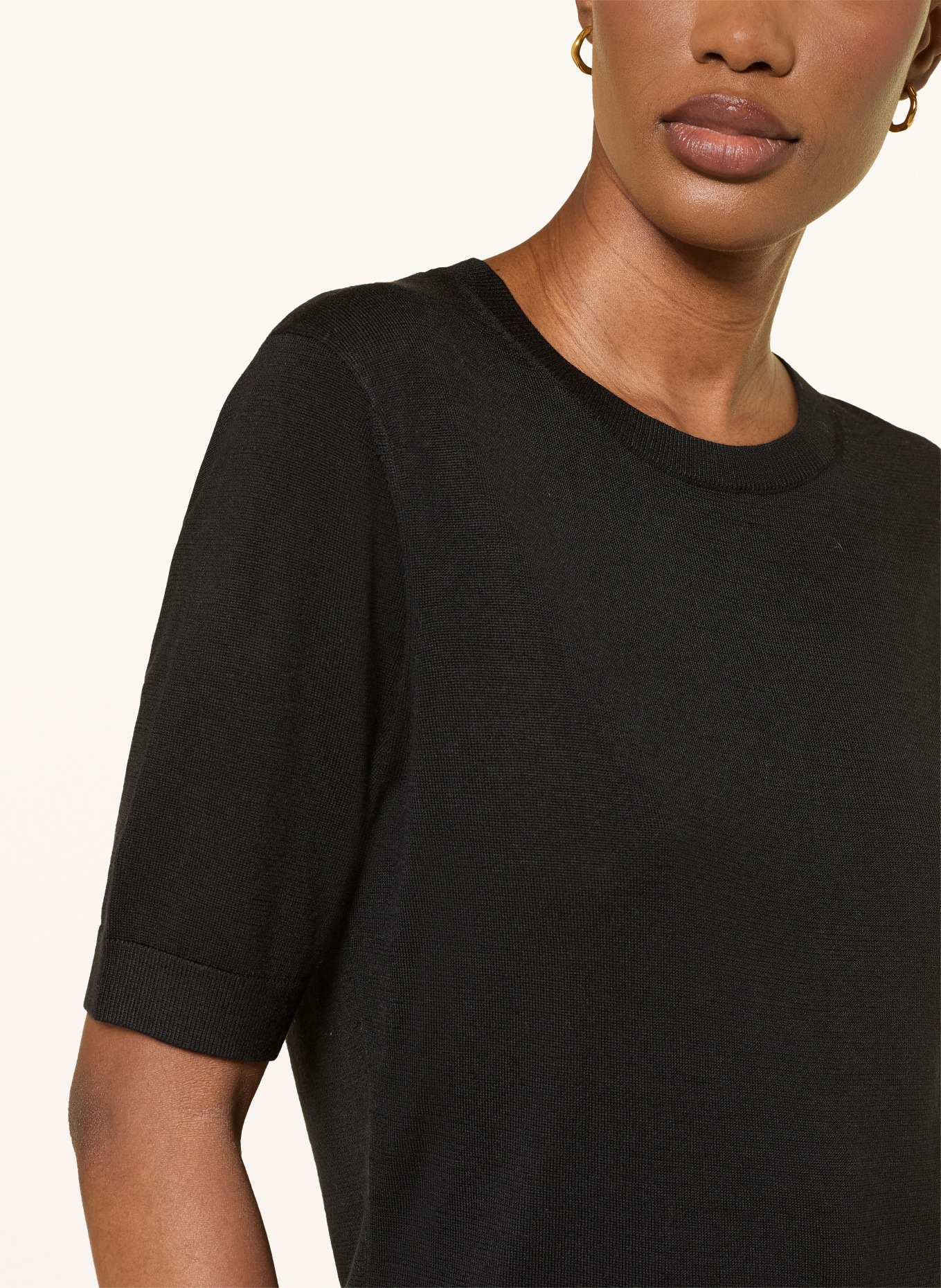 ALMADA LABEL Gebreid shirt PALOMA met zijde: ZWART