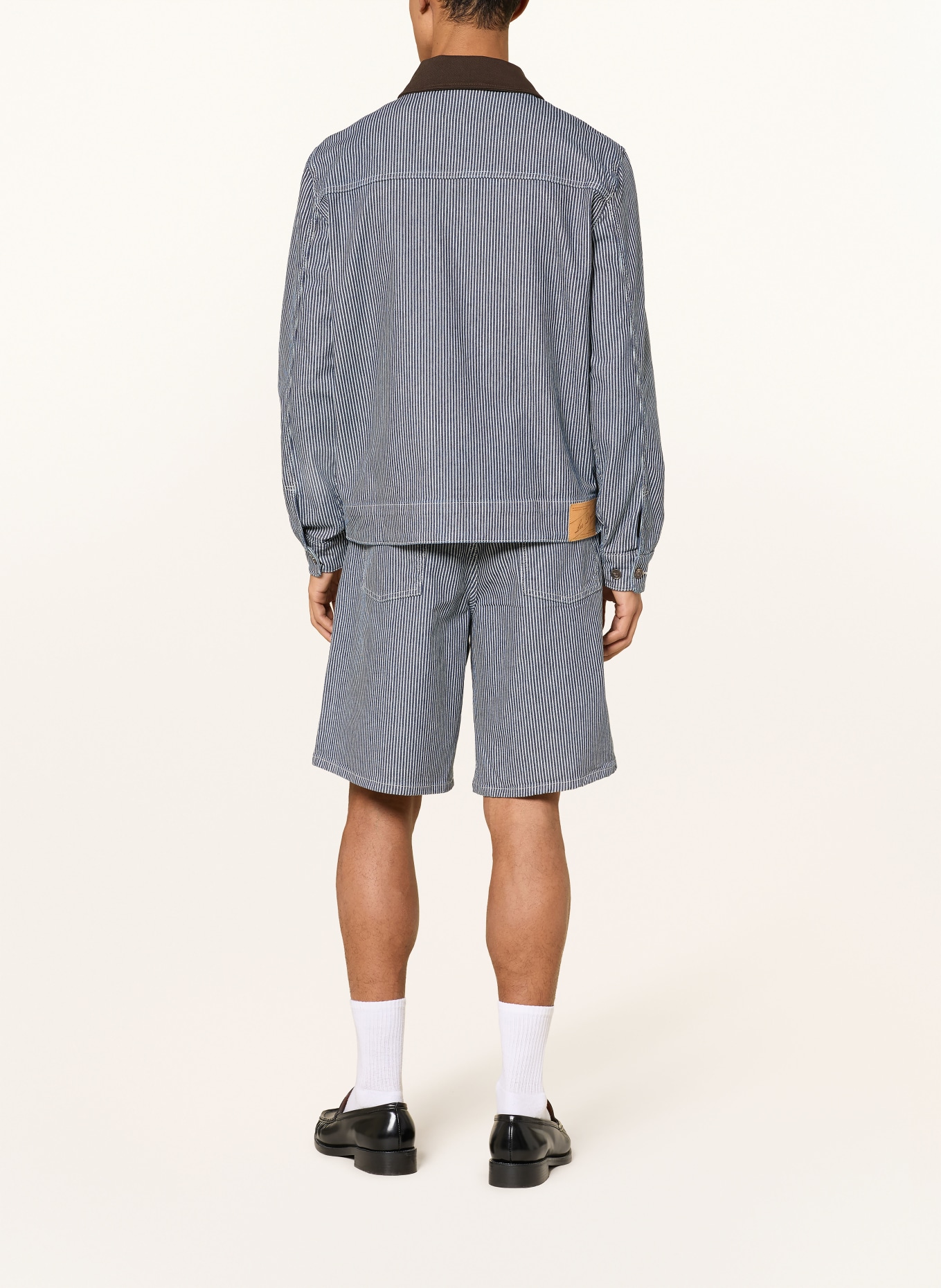 LES DEUX Short RYDER coupe ample: BLEU FONCÉ / BLANC