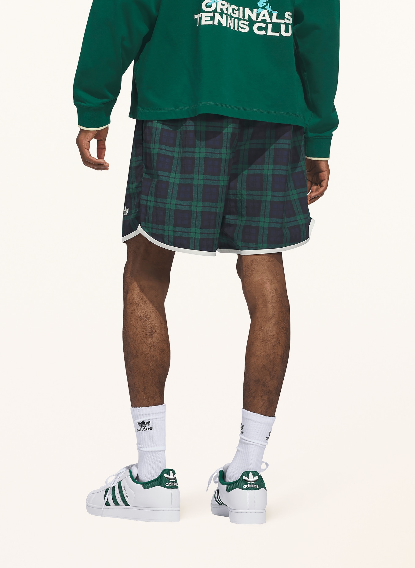 adidas Originals Korte broek CHERRY TRACK SHORT: GROEN / DONKERBLAUW