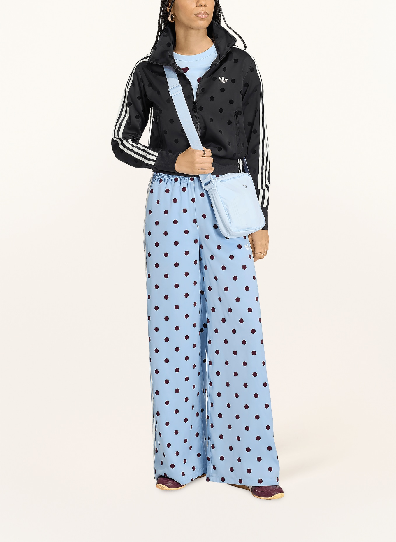adidas Originals Broek SATIN POLKA DOTS WIDE LEG PANT: LICHTBLAUW / DONKERROOD