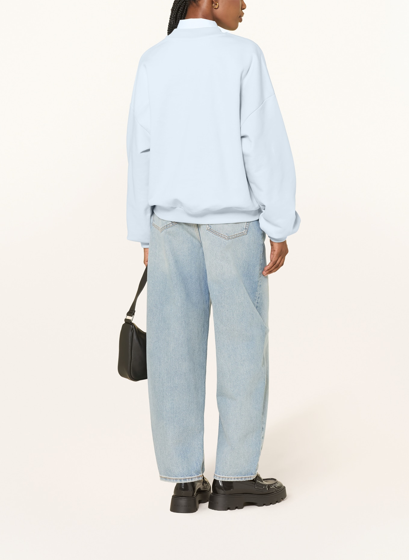 WRSTBHVR Sweatshirt NENI V2: LICHTBLAUW