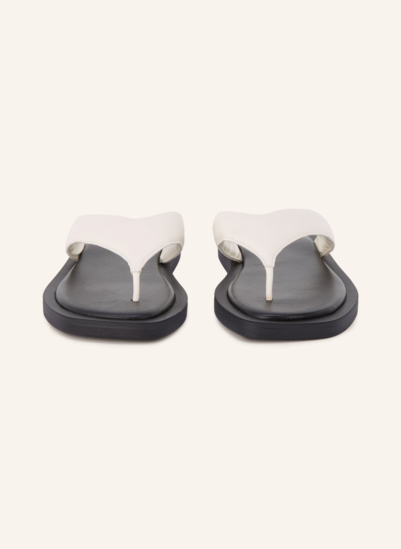 COPENHAGEN STUDIOS Tussenslippers CPH791: CRÈME