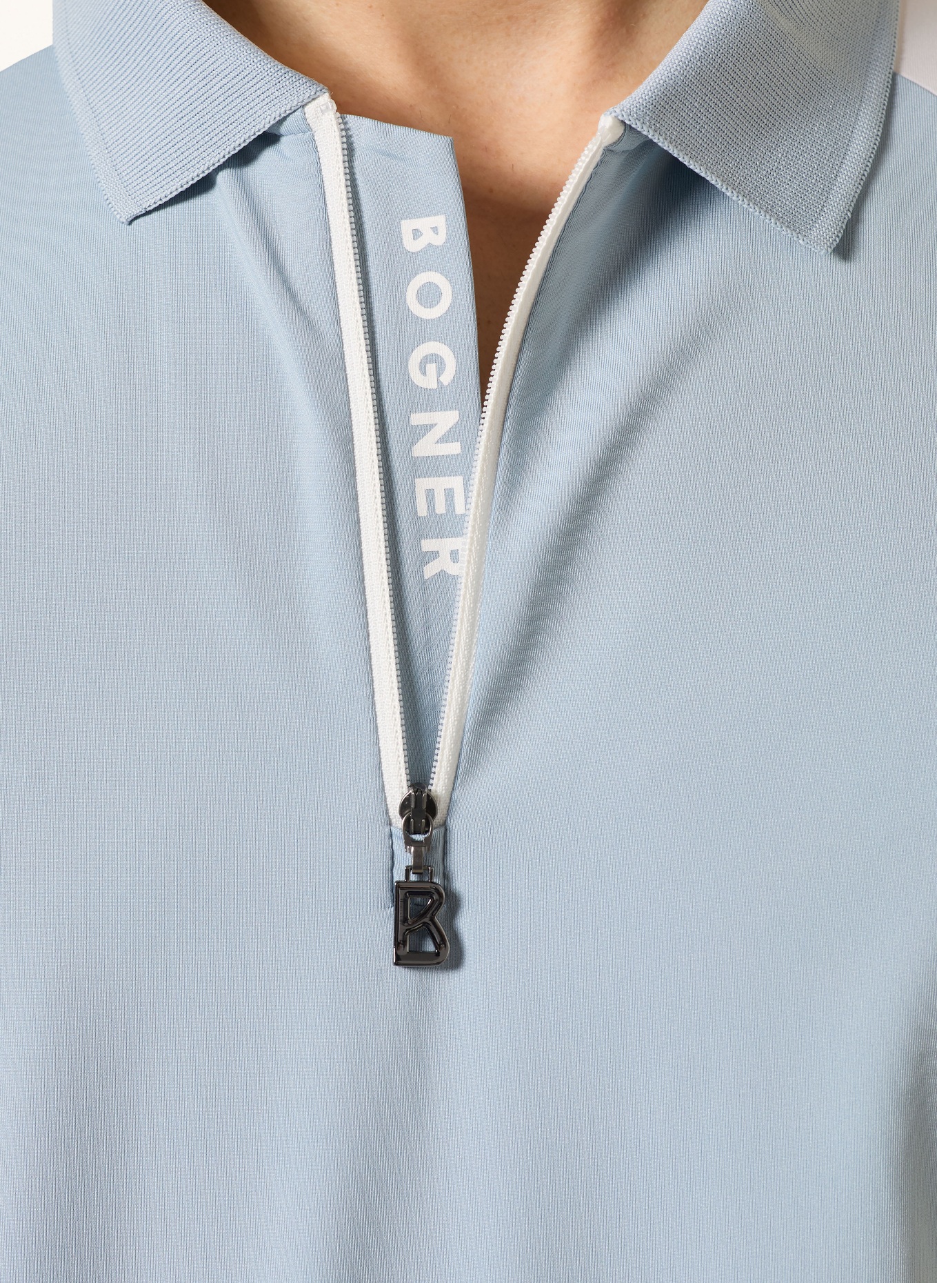 BOGNER Polo en jersey FABIUS: BLEU CLAIR / BLANC