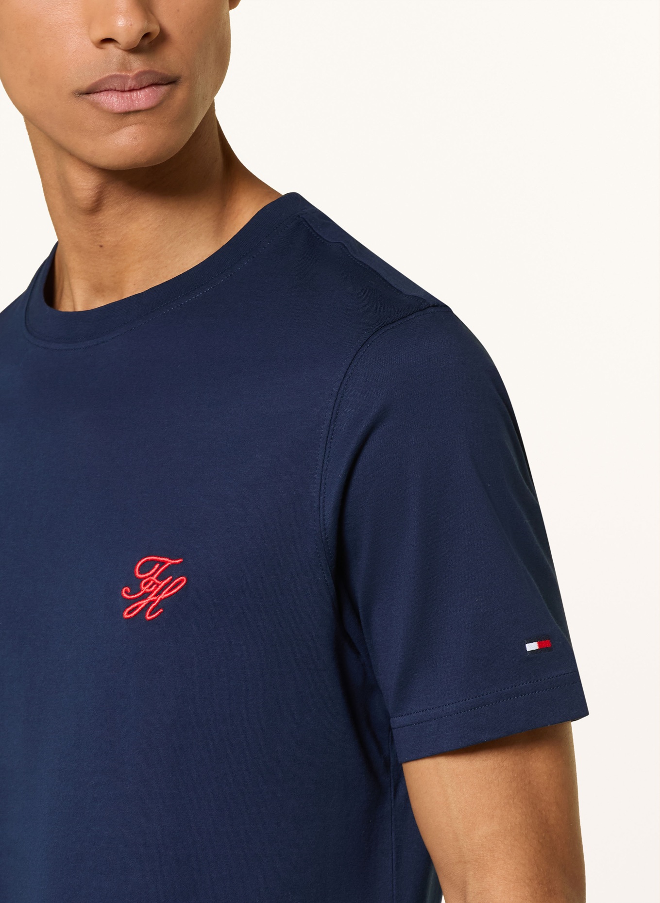 TOMMY HILFIGER Tričko: TMAVĚ MODRÁ