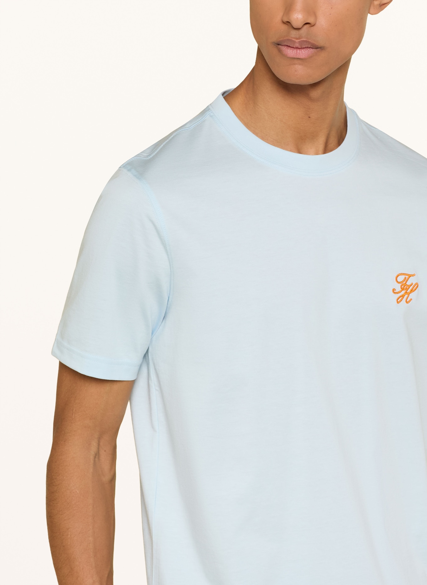 TOMMY HILFIGER Tričko: TMAVĚ MODRÁ