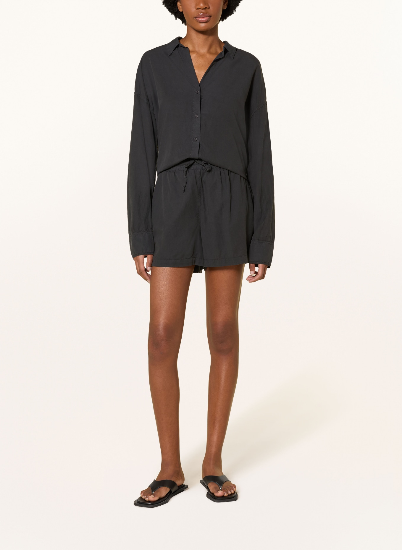 Juvia Shorts HILJA: DUNKELBLAU