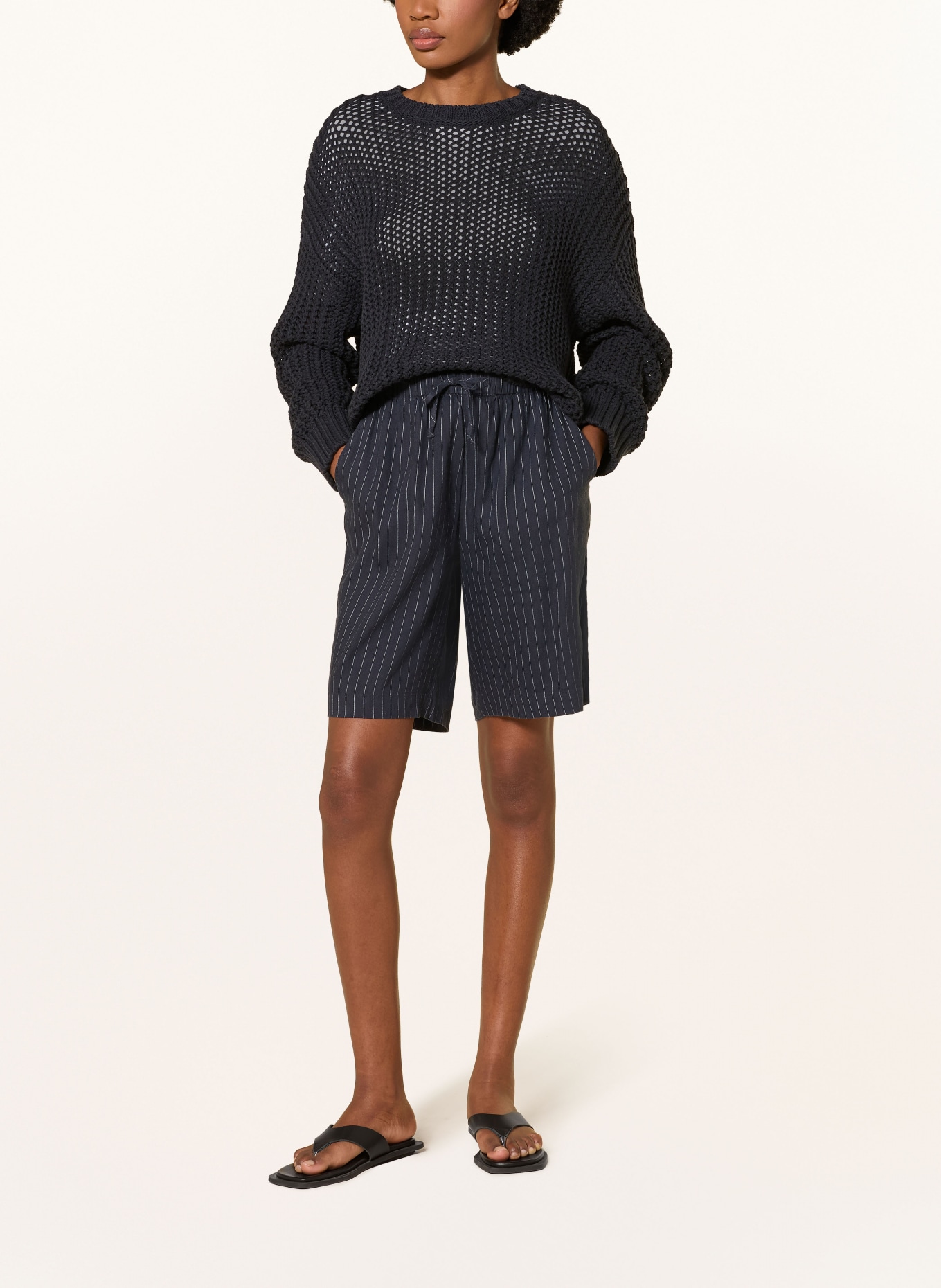 Juvia Shorts INKA mit Leinen: DUNKELBLAU / WEISS