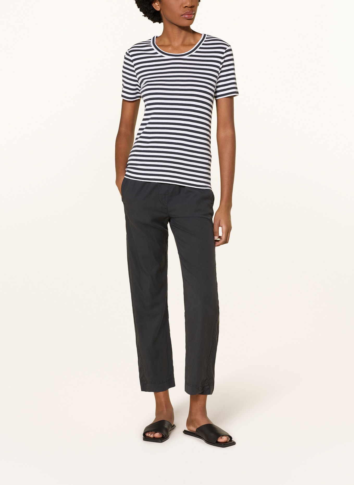 Juvia T-Shirt ANDA: WEISS / DUNKELBLAU