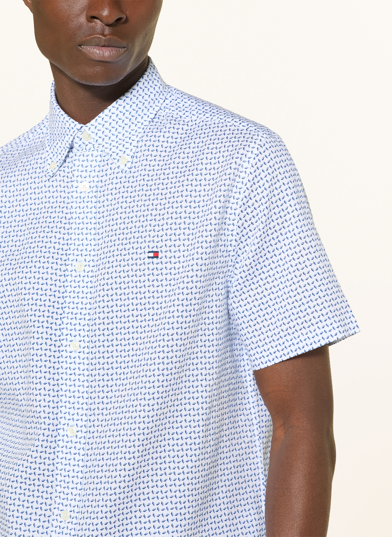 TOMMY HILFIGER Kurzarm-Hemd Regular Fit mit Leinen: WEISS / DUNKELBLAU