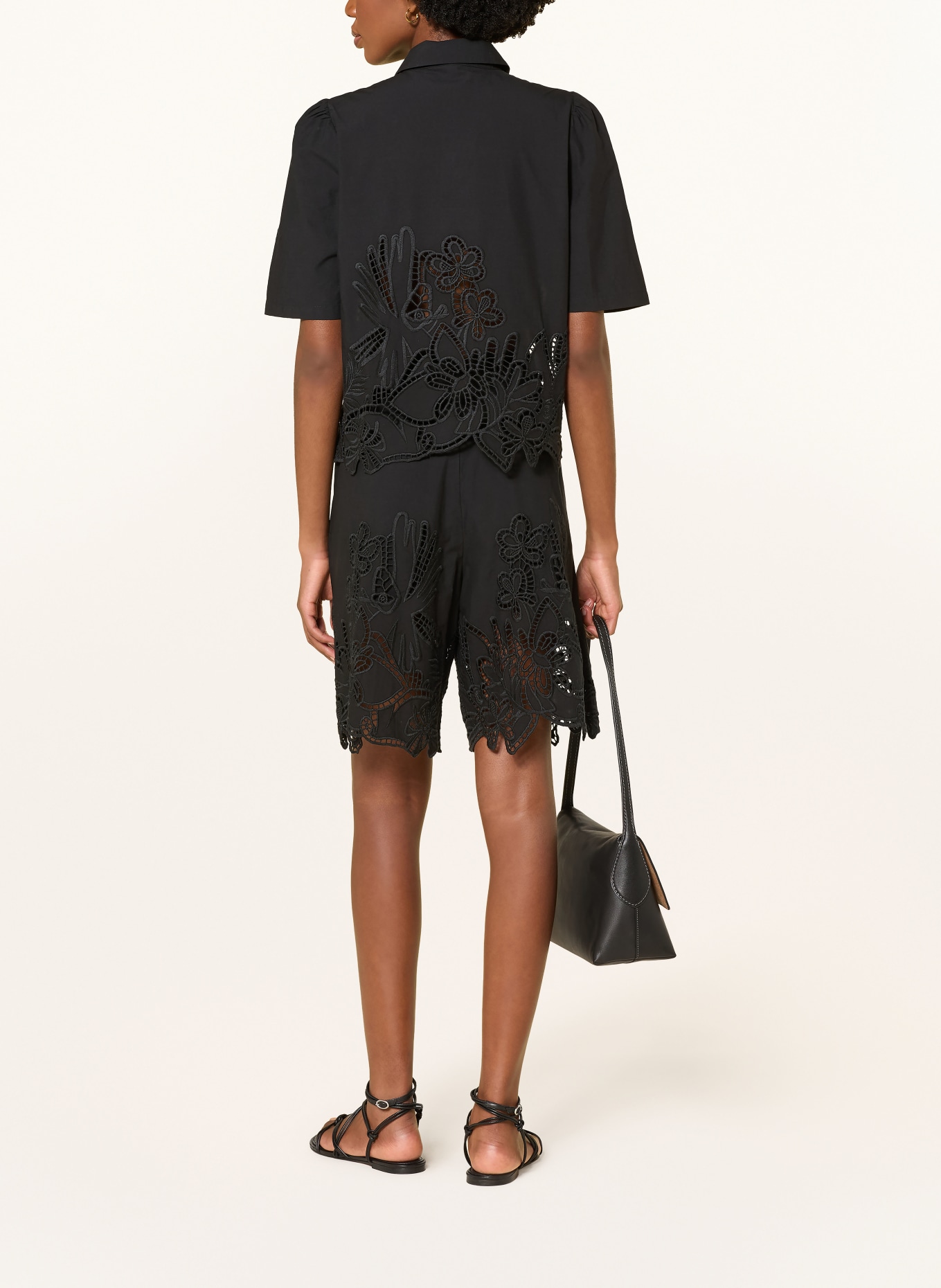 RIANI Bermuda à dentelle ajourée: NOIR