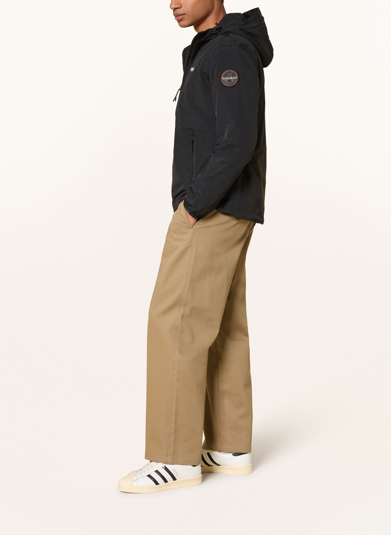 NAPAPIJRI Jacke A-TUNDRA: SCHWARZ