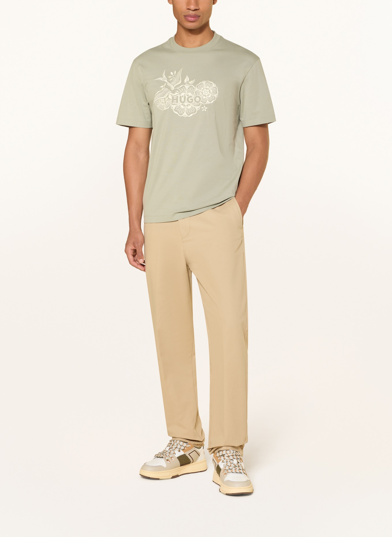 HUGO T-shirt DANGEN: LICHTGROEN / CRÈME