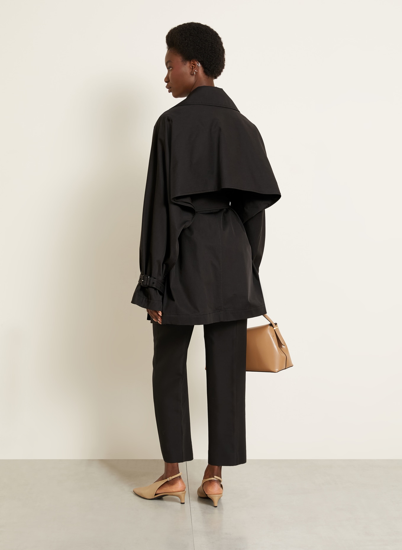 TOTEME trenchcoat: ZWART