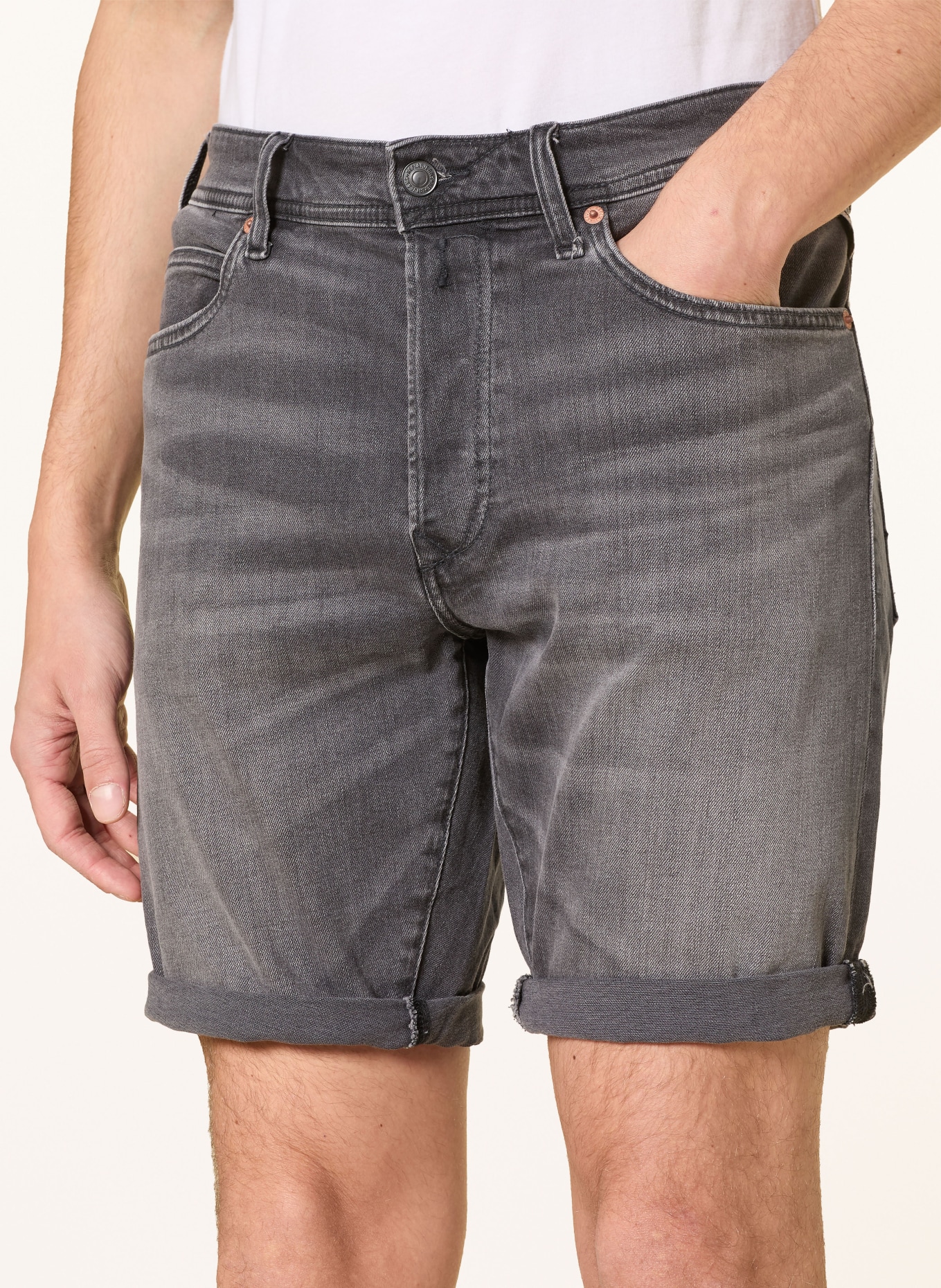 REPLAY Jeansshort met taps toelopende pasvorm: 097 DARK GREY