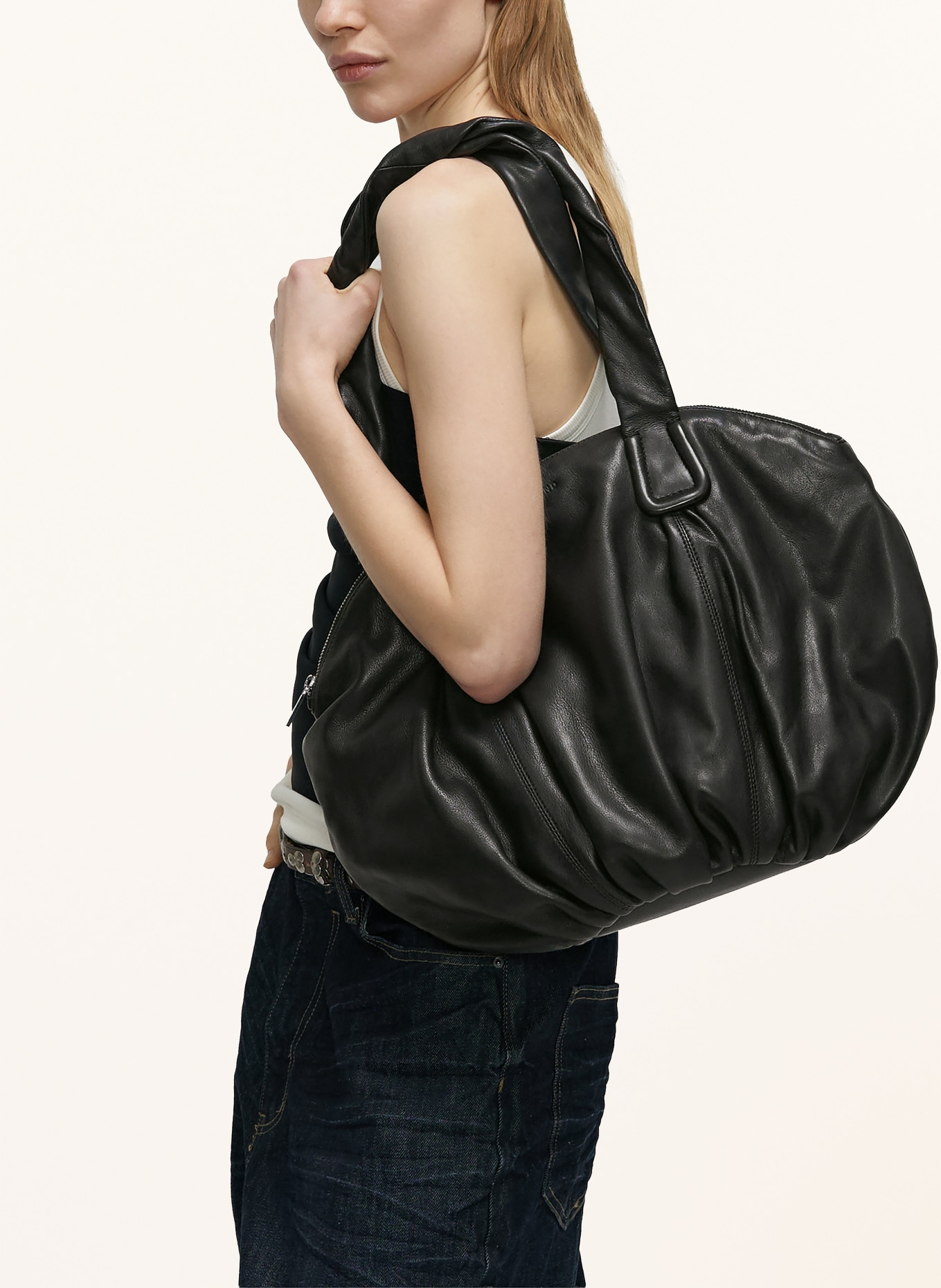 LIEBESKIND Shopper LUCY MEDIUM: SCHWARZ